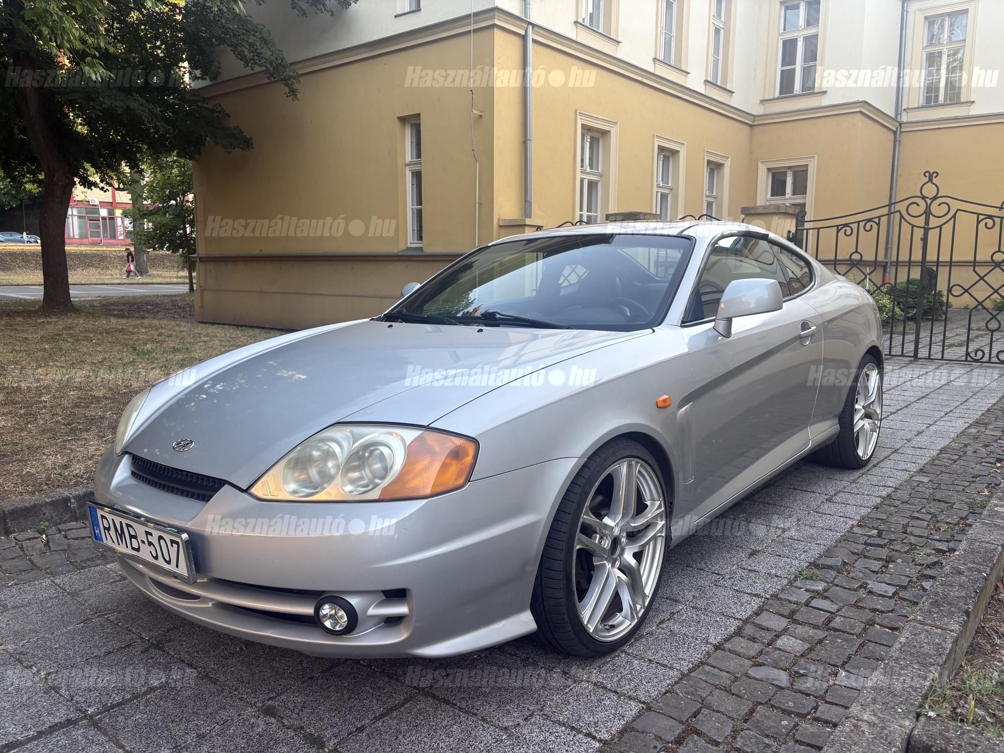 HYUNDAI COUPE 2004/8 - 1