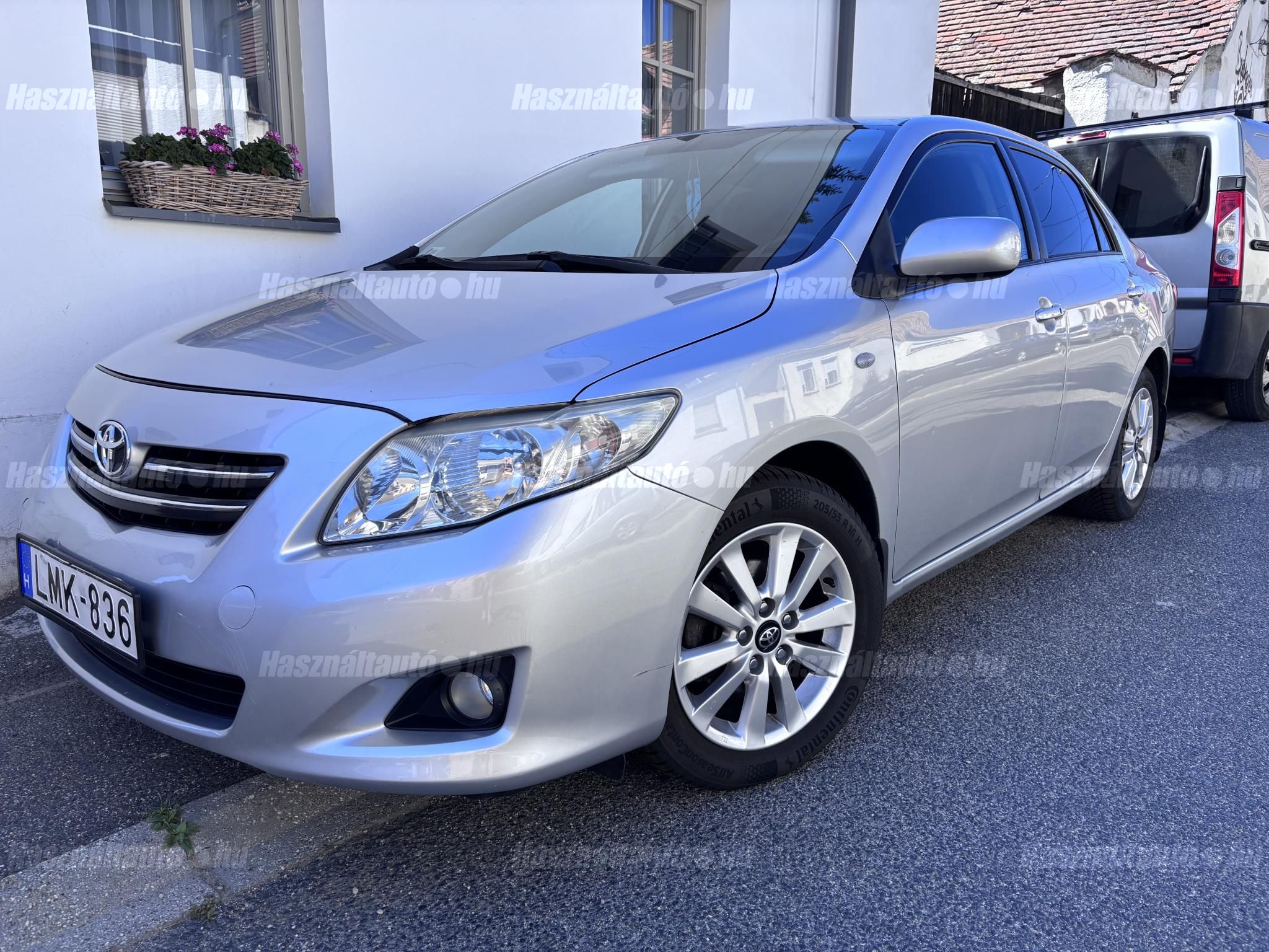 TOYOTA COROLLA 2009/8 - 1