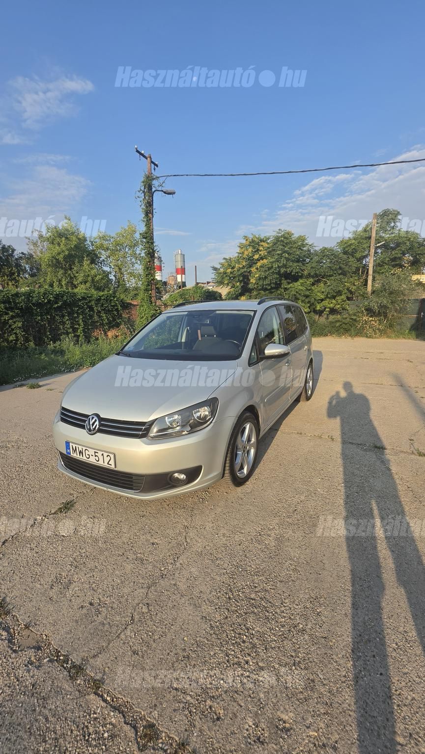 VOLKSWAGEN TOURAN 2011/10 - 1