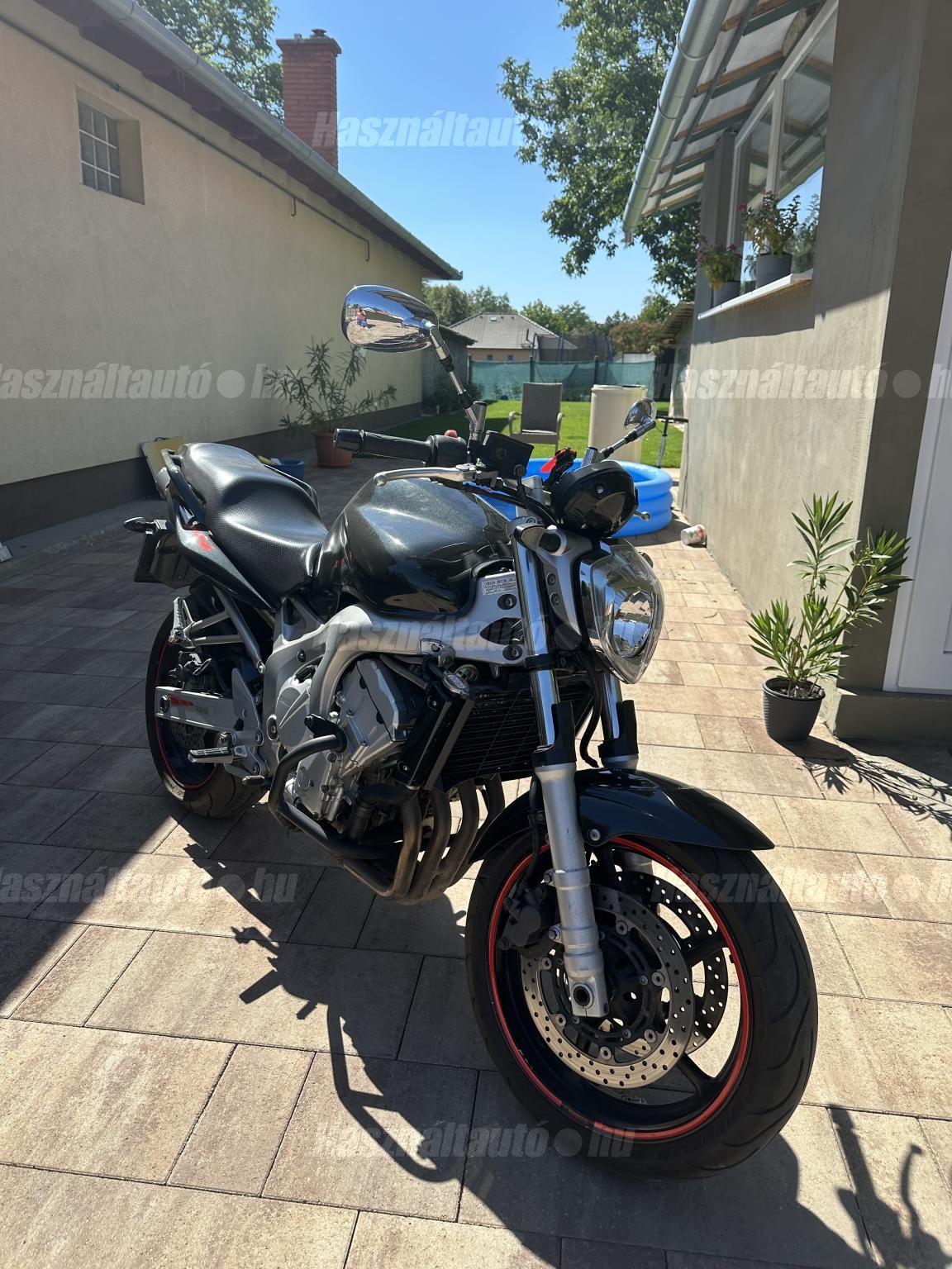 YAMAHA FZ6-N 2005/5 - 1