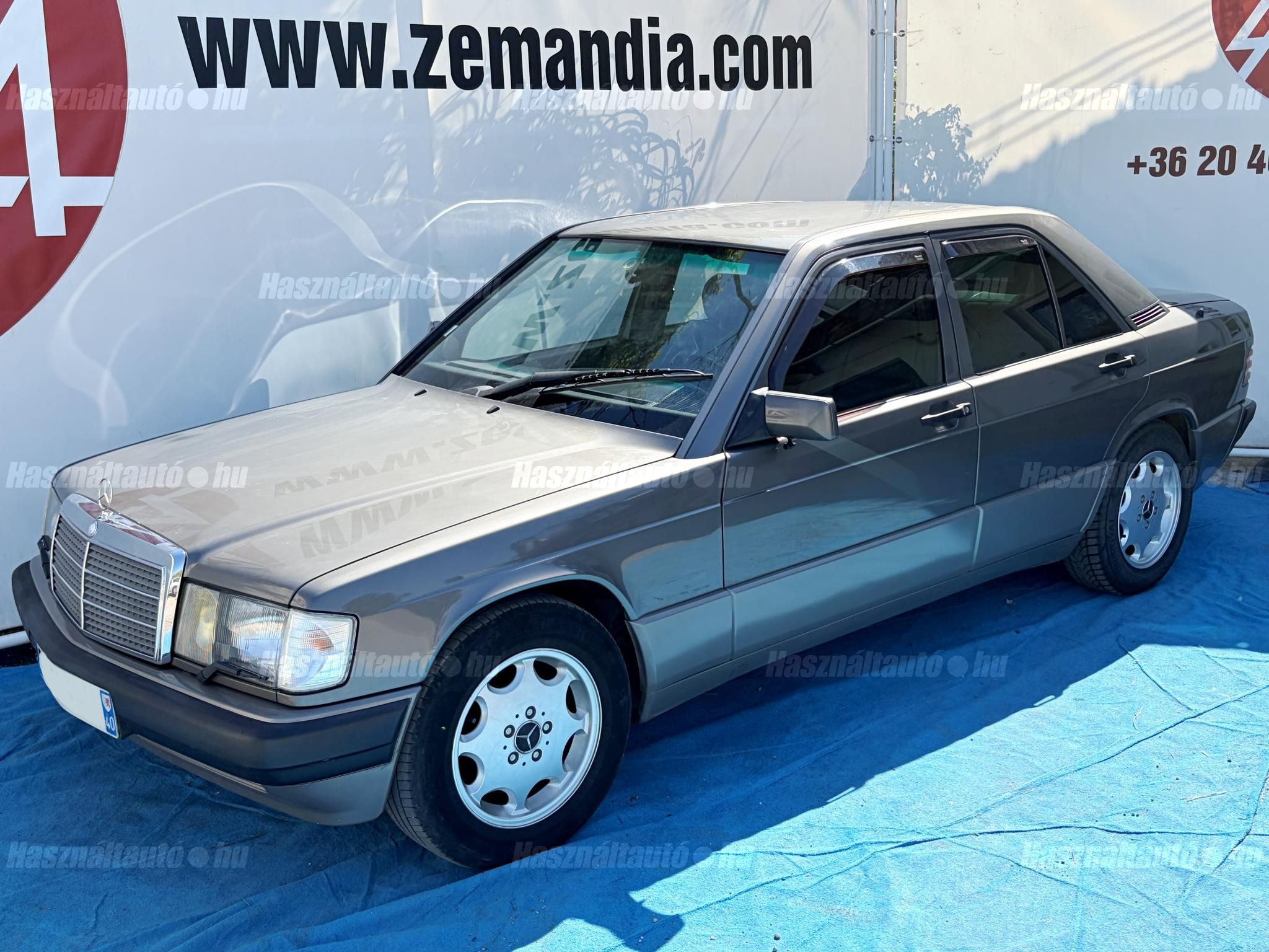 MERCEDES-BENZ 190 1992/1 - 1