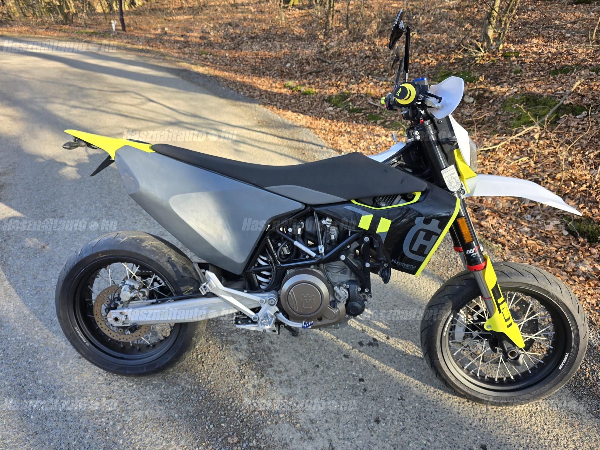 HUSQVARNA 701 SUPERMOTO 2023/5 - 1