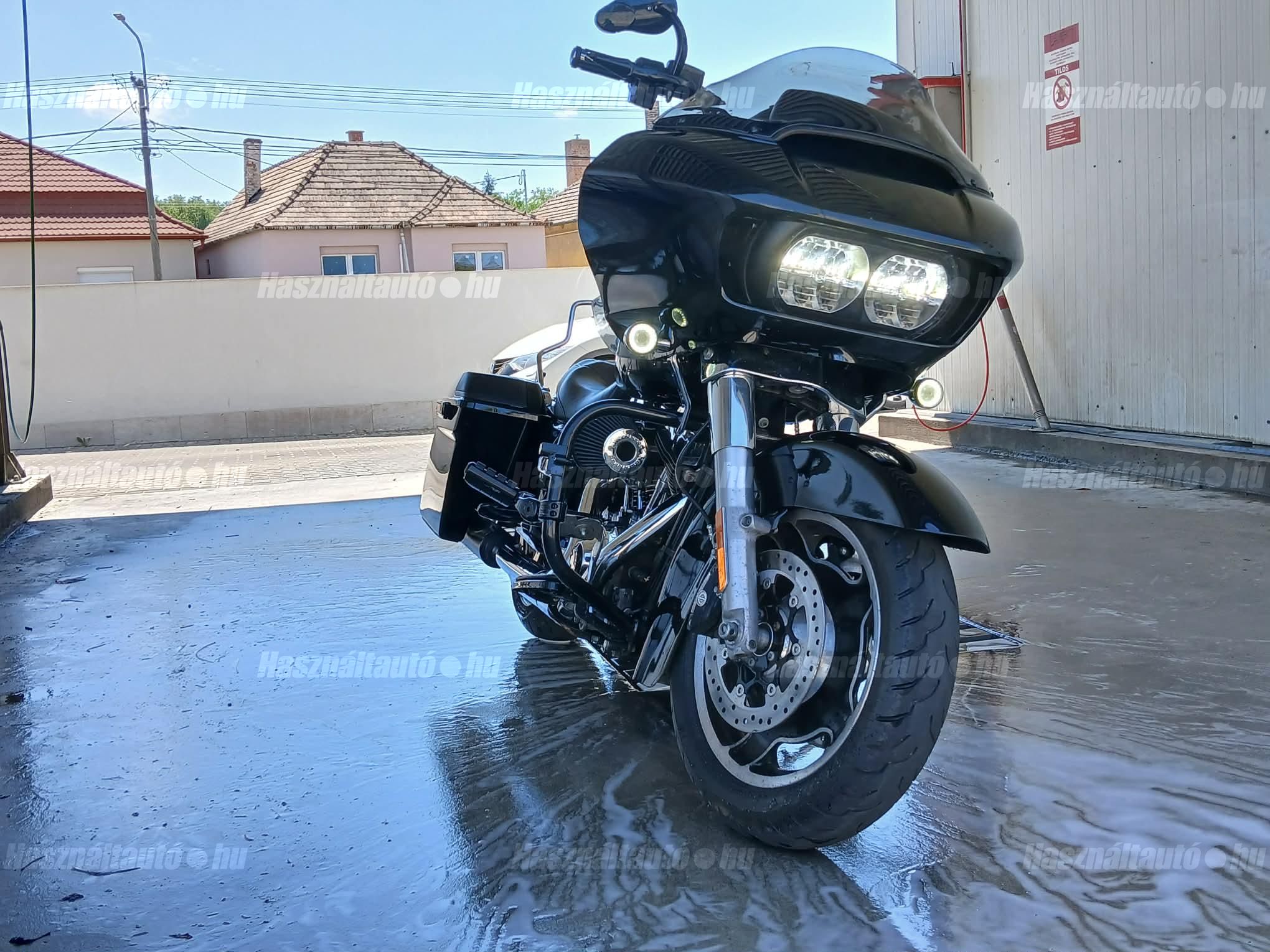 HARLEY-DAVIDSON ROAD GLIDE LIMITED 2016/5 - 1