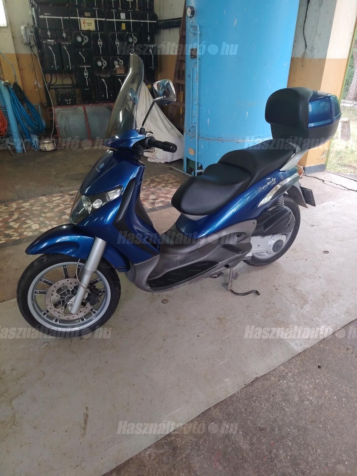 PIAGGIO BEVERLY 250 2005/8 - 1