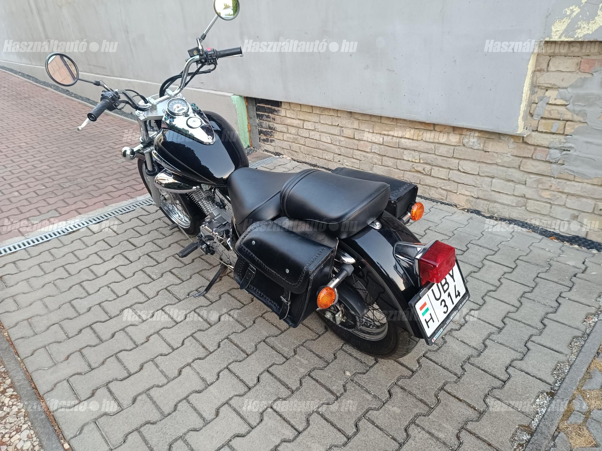 SUZUKI VL 250 (INTRUDER) 2002/5 - 1