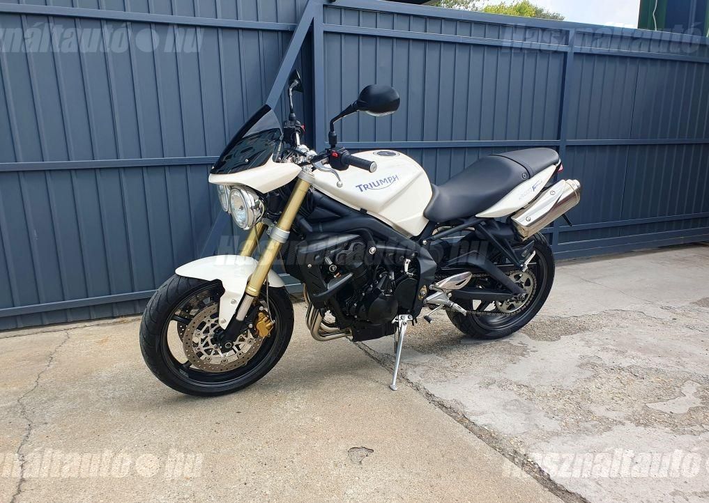 TRIUMPH STREET TRIPLE 675 2009/3 - 1