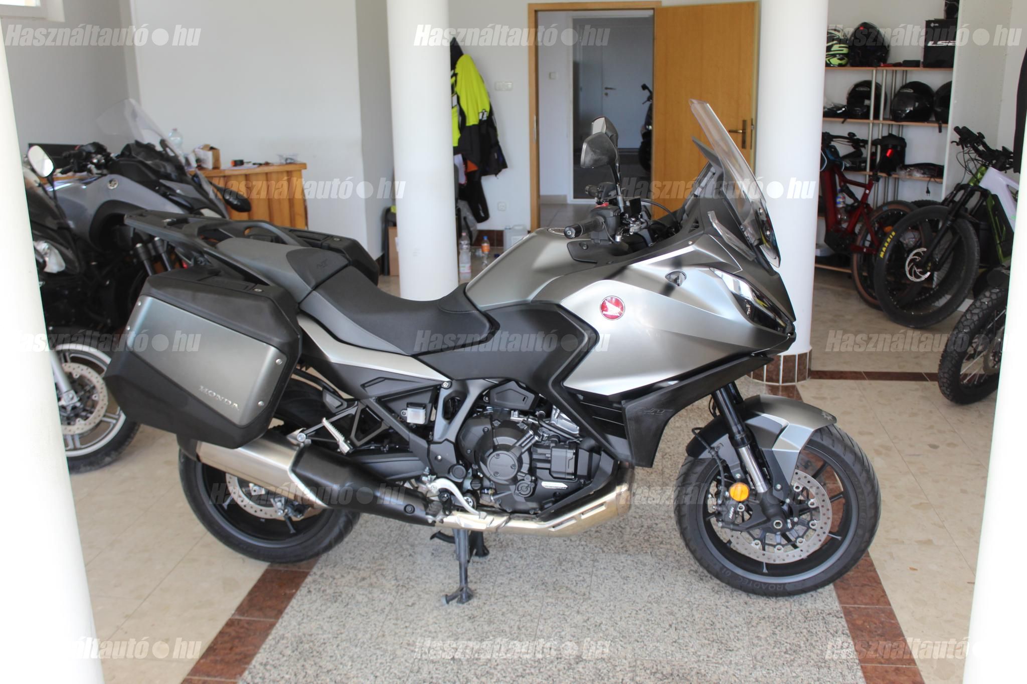 HONDA NT 1100 D 2024/11 - 1