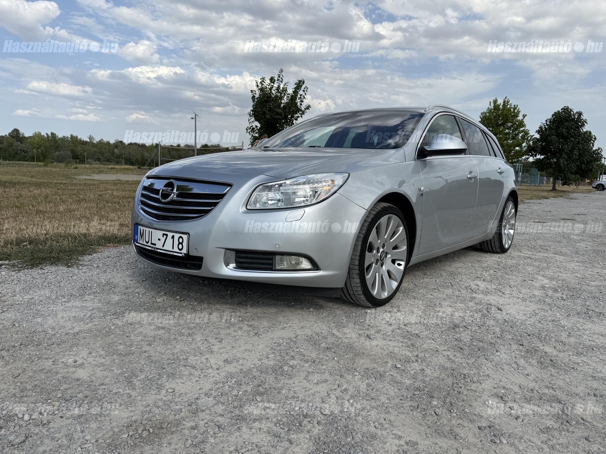 OPEL INSIGNIA 2013/1 - 1