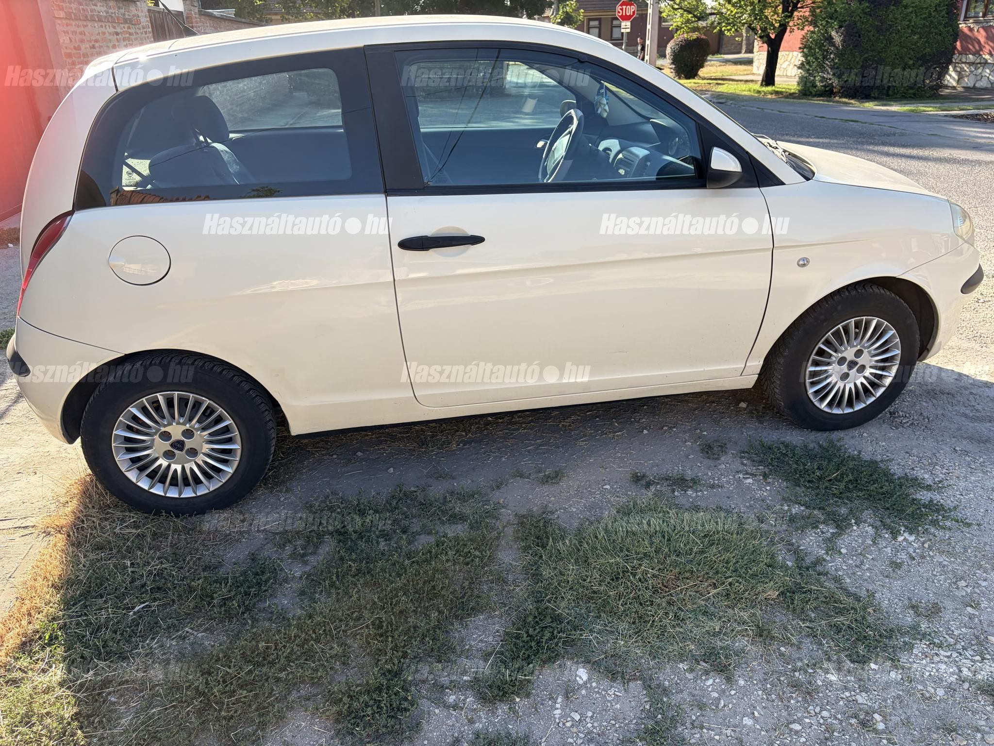 LANCIA YPSILON 2004/6 - 1
