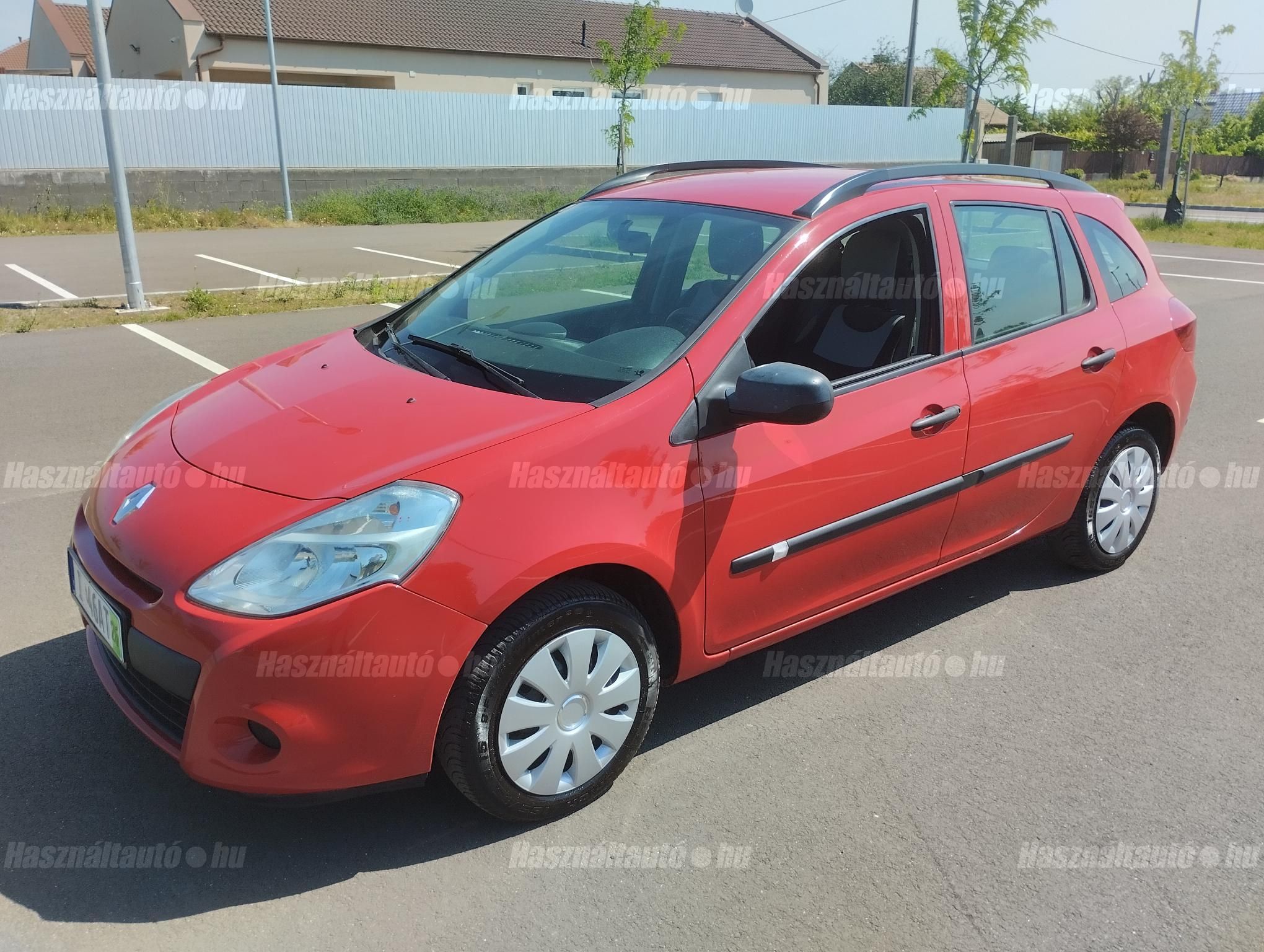 RENAULT CLIO 2011 - 1