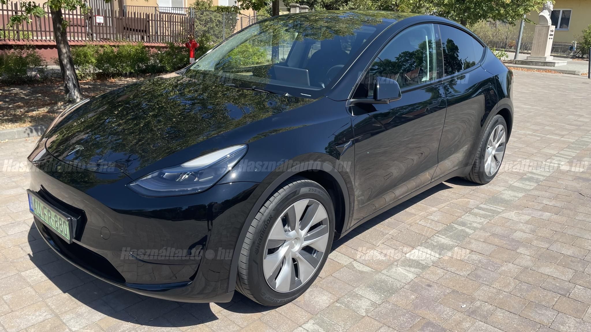 TESLA MODEL Y 2023/2 - 1