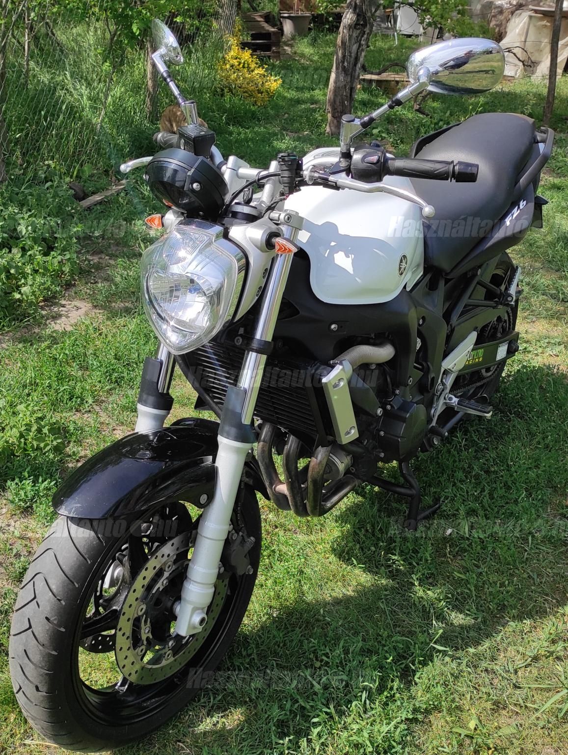 YAMAHA FZ6-N 2005/3 - 1