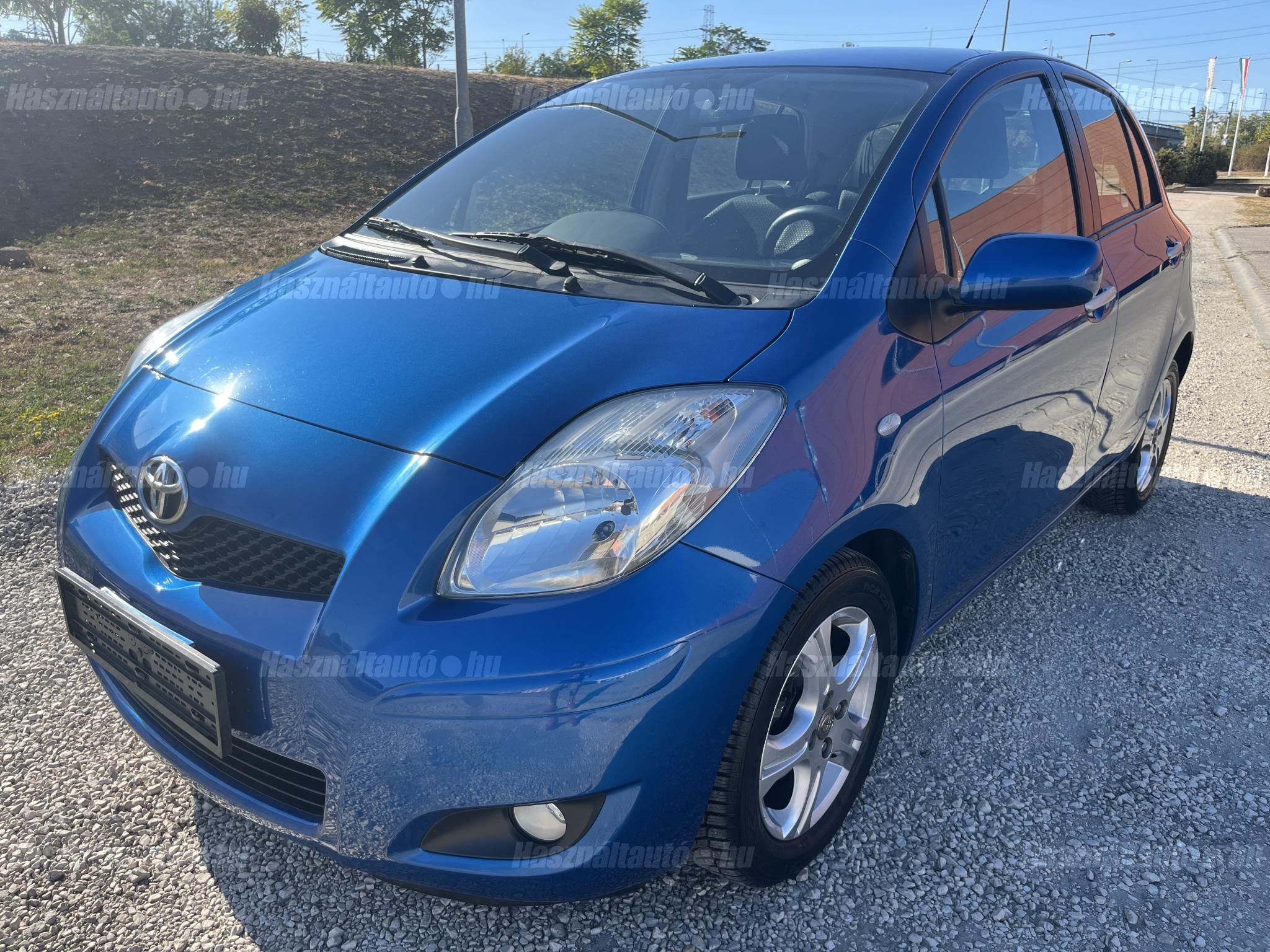 TOYOTA YARIS 2011/3 - 1