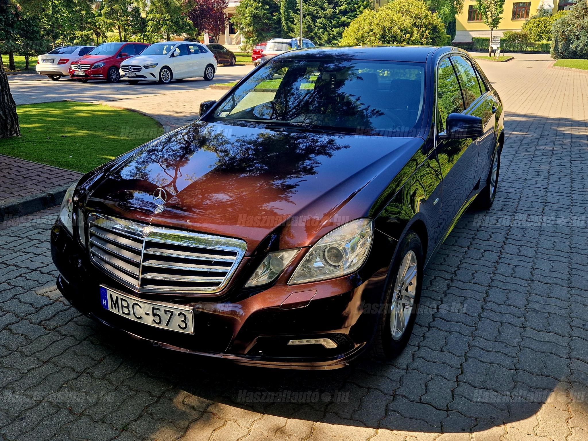 MERCEDES-BENZ E 220 2009/4 - 1