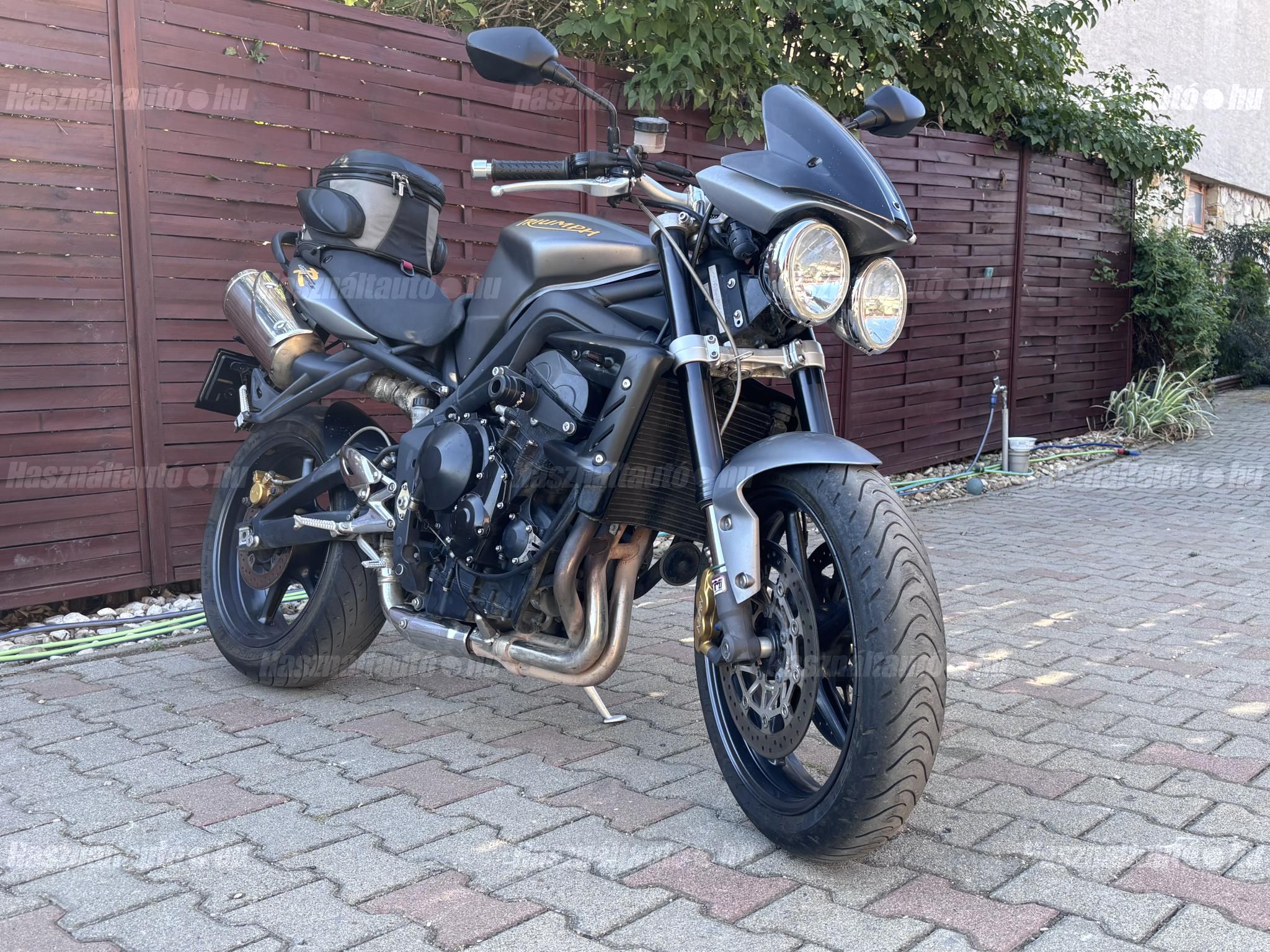 TRIUMPH STREET TRIPLE 675 R 2009/4 - 1