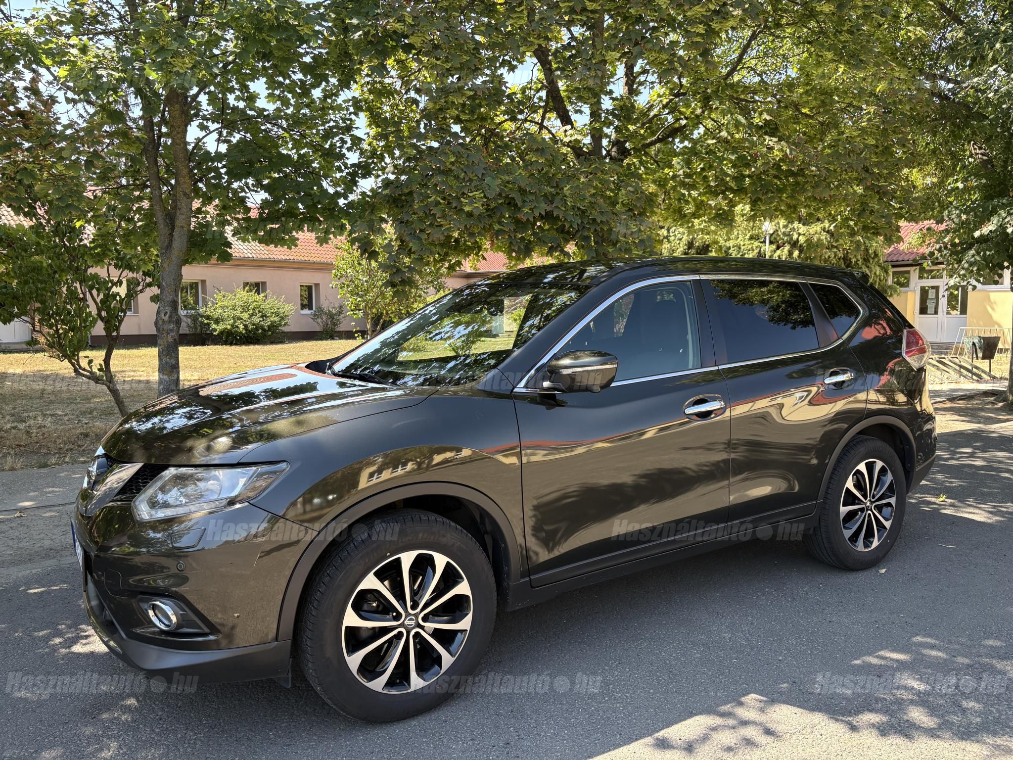 NISSAN X-TRAIL 2016/9 - 1