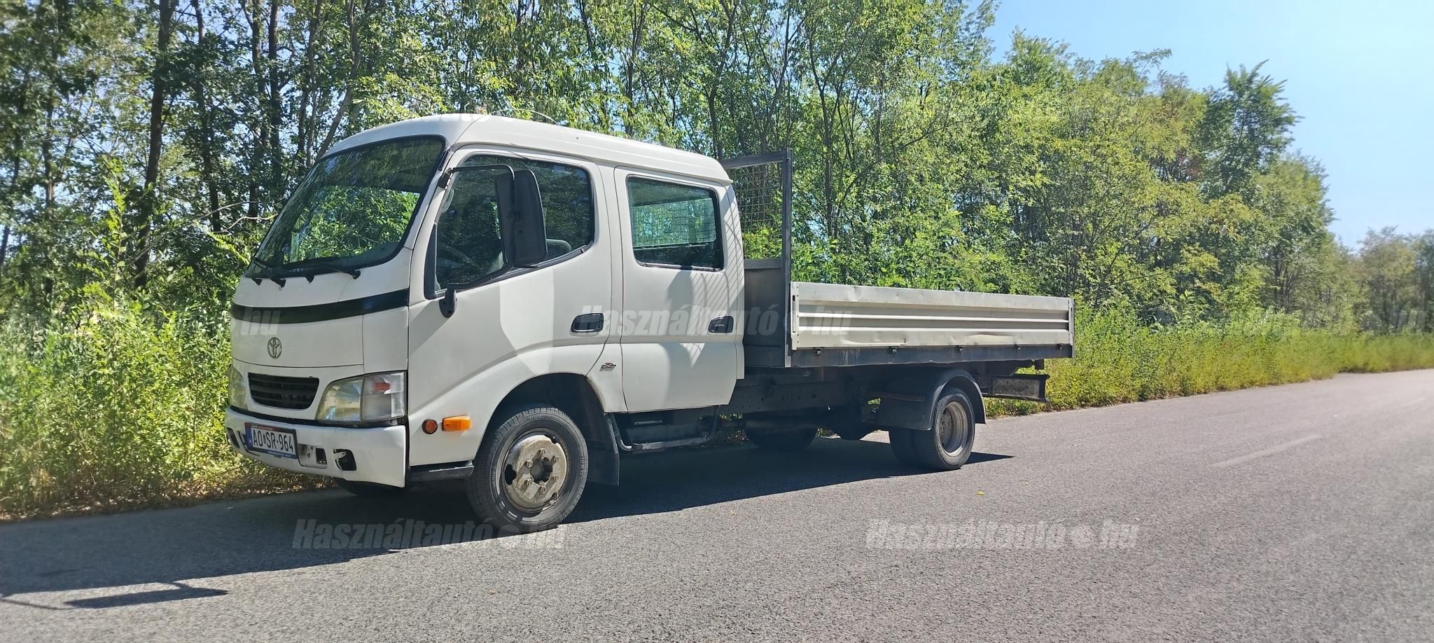 TOYOTA DYNA 2006/8 - 1