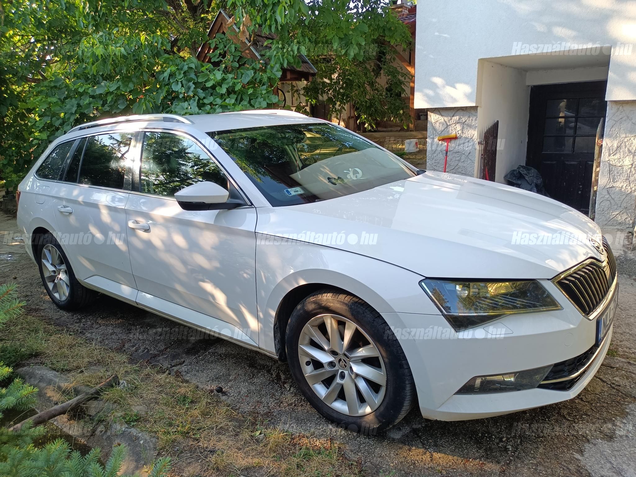 SKODA SUPERB 2015 - 1