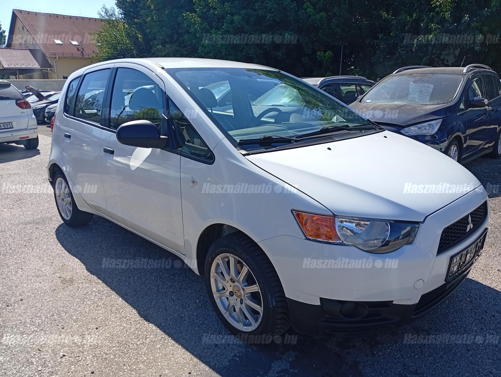 MITSUBISHI COLT 2013/3 - 1