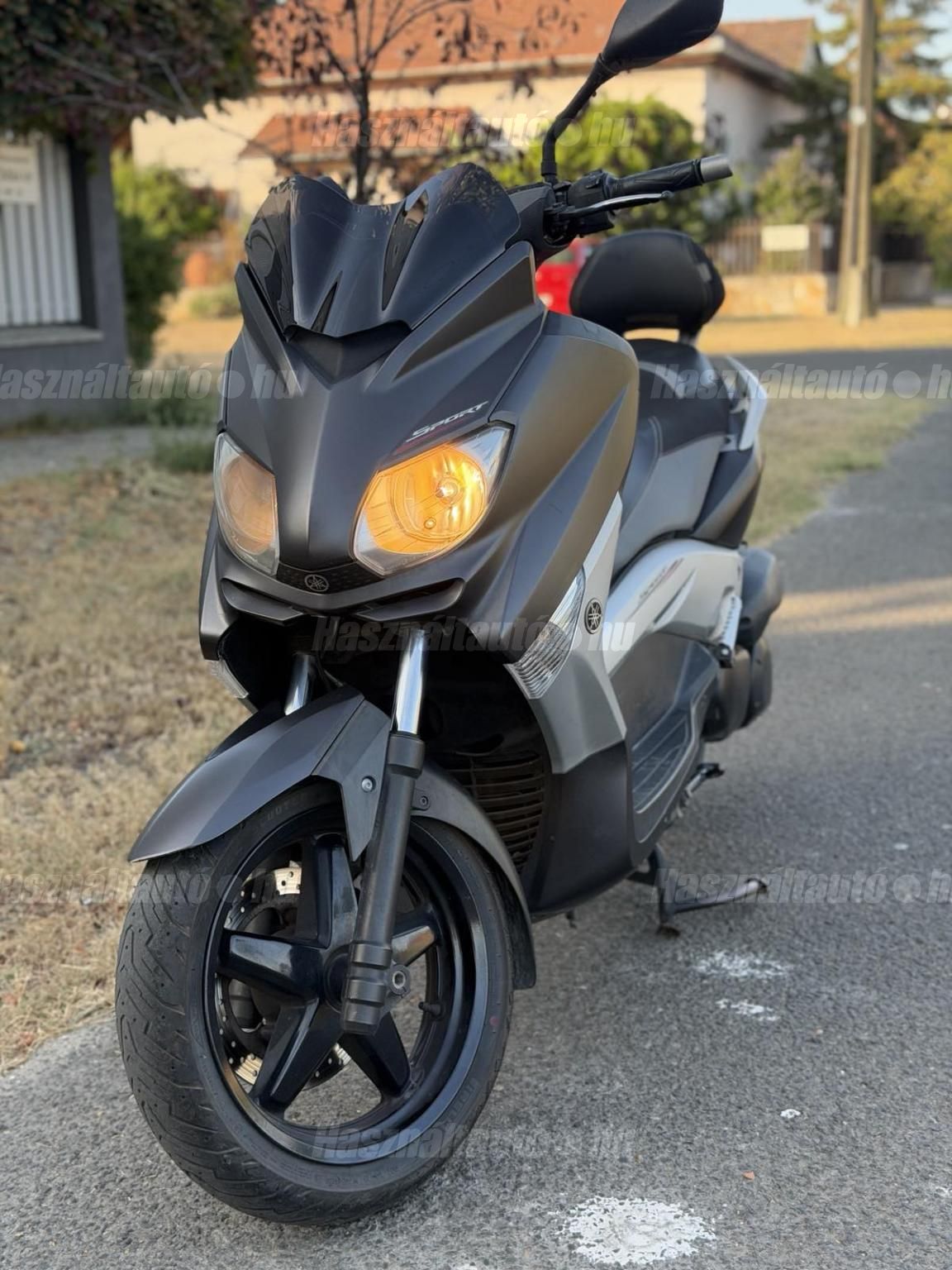 YAMAHA X-MAX 250 2011 - 1