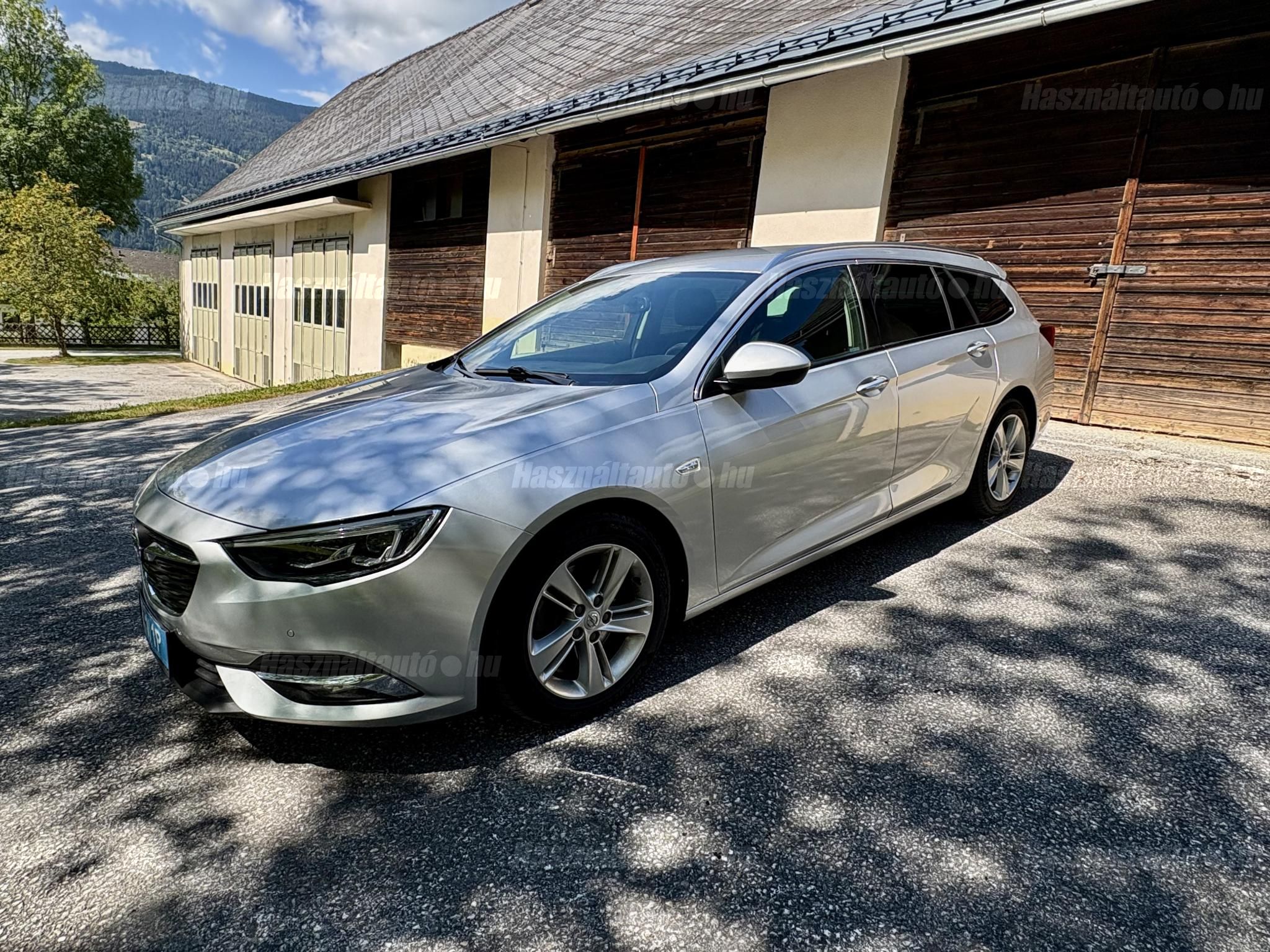 OPEL INSIGNIA 2018/6 - 1