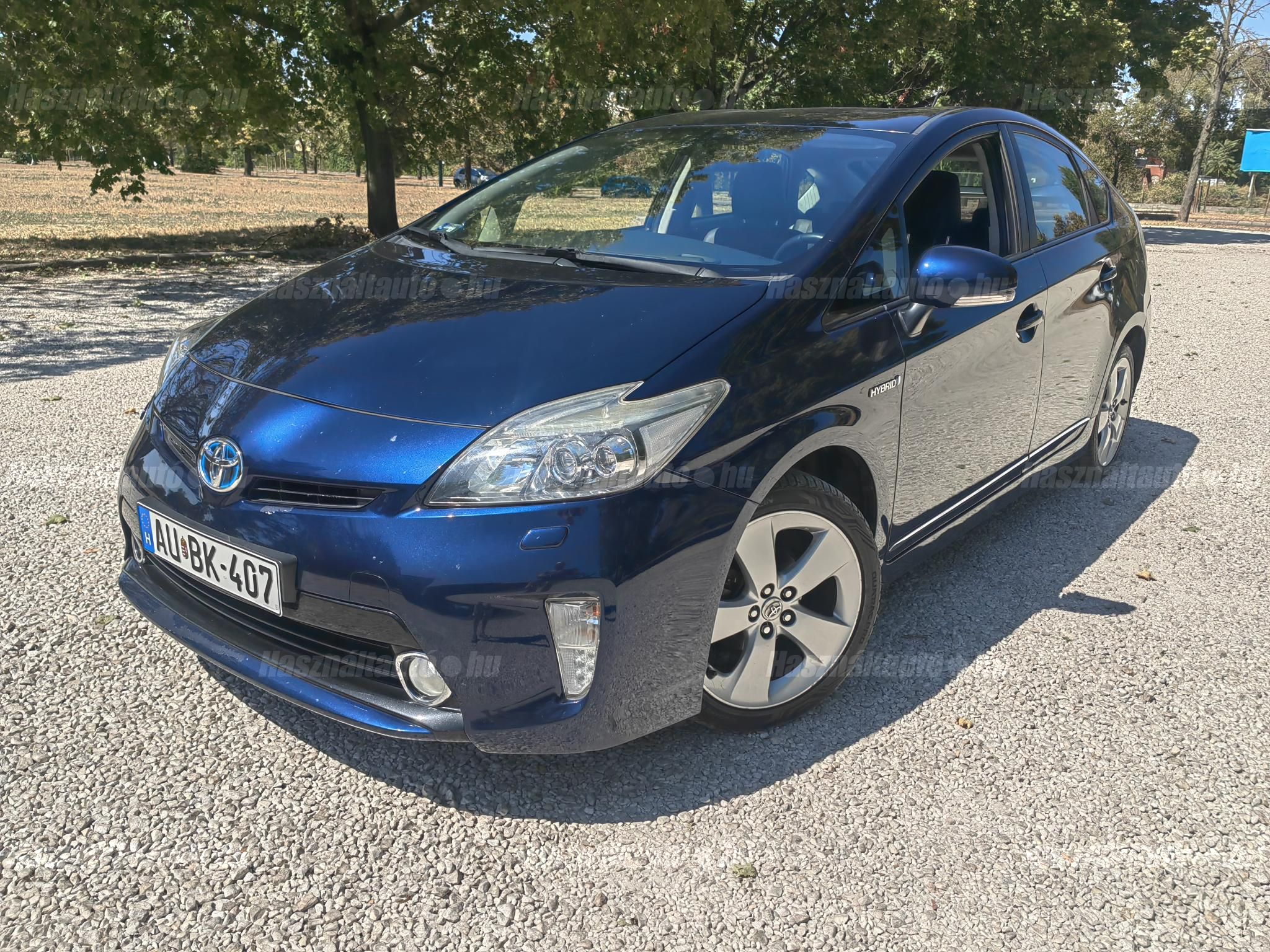 TOYOTA PRIUS 2012/6 - 1