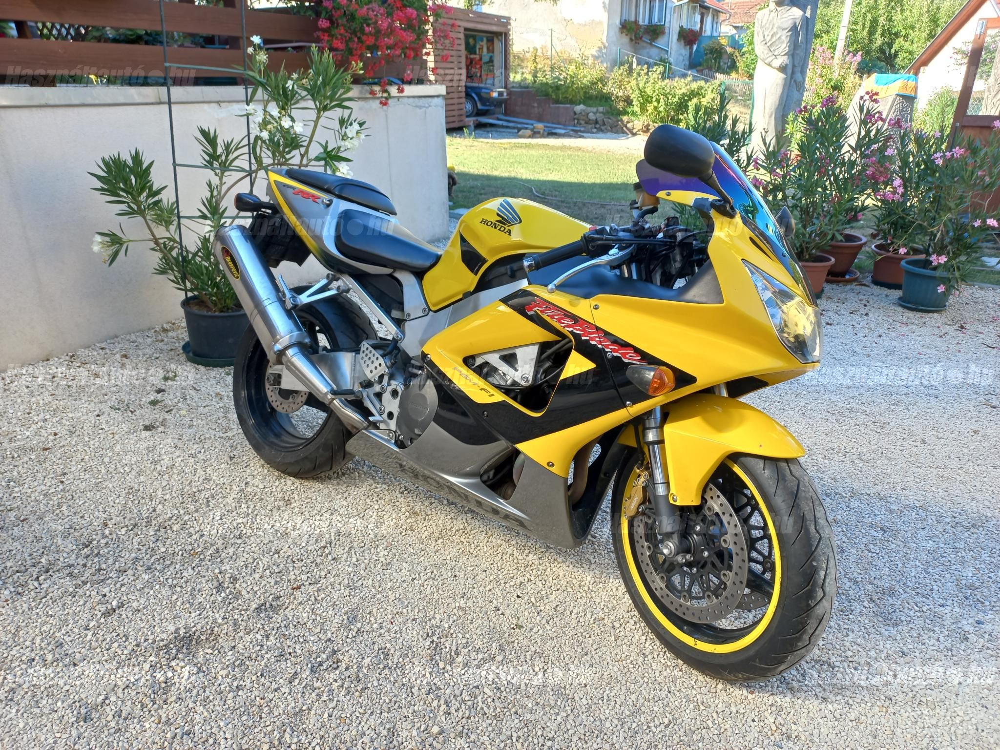 HONDA CBR 900 RR 2000/6 - 1