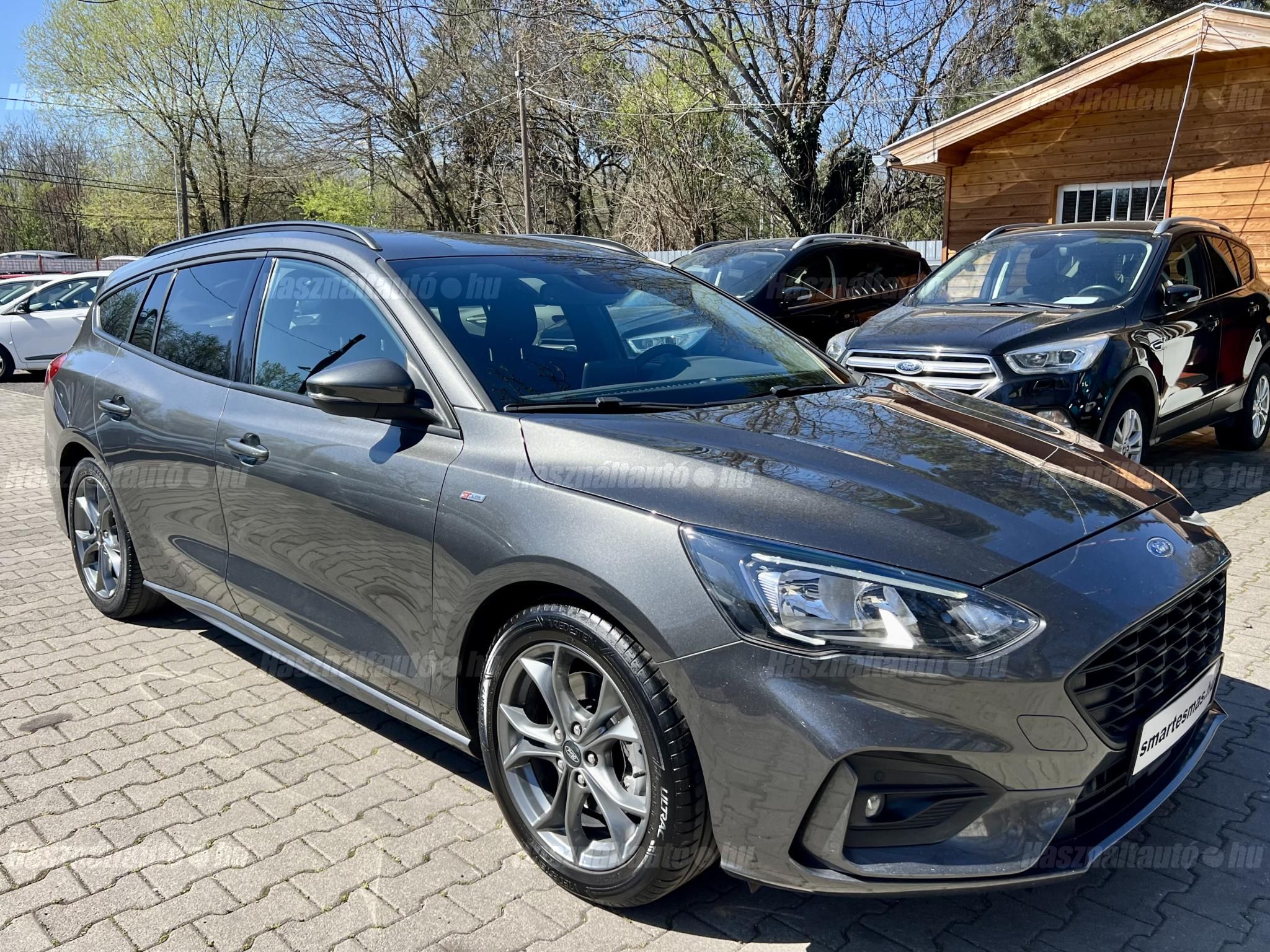 FORD FOCUS 2019/10 - 1