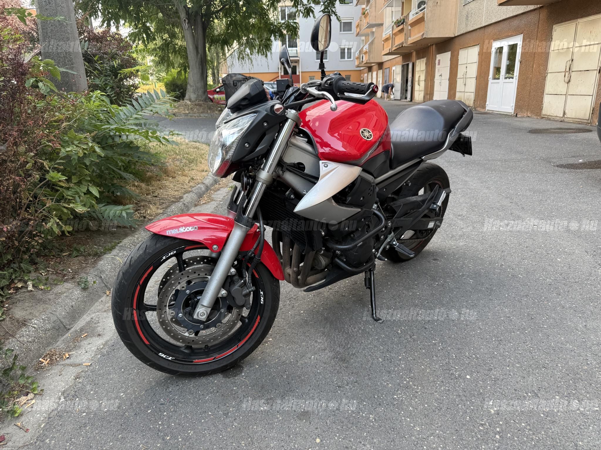 YAMAHA XJ 6 N 2011/5 - 1