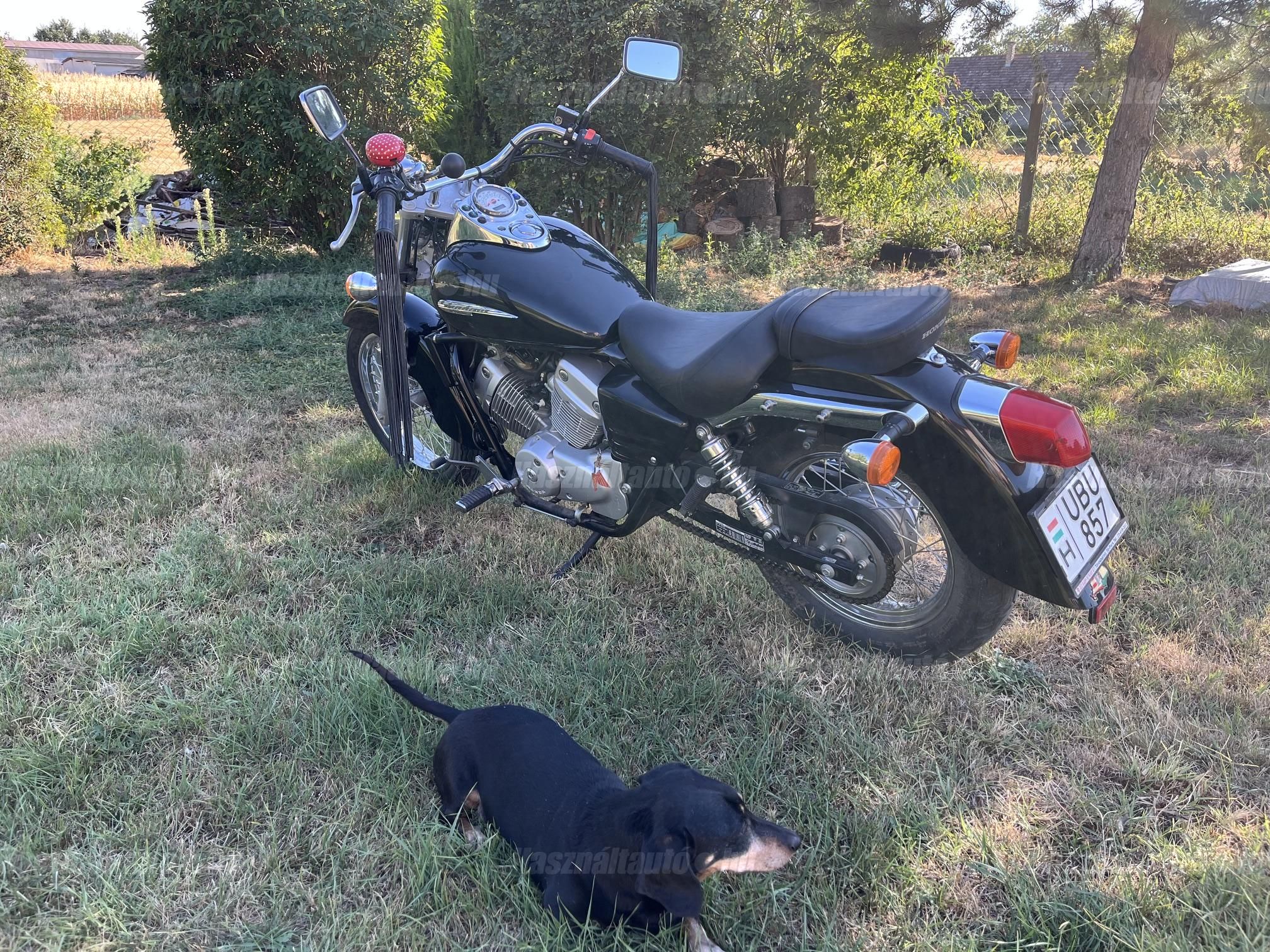HONDA VT 125 C SHADOW 2000 - 1
