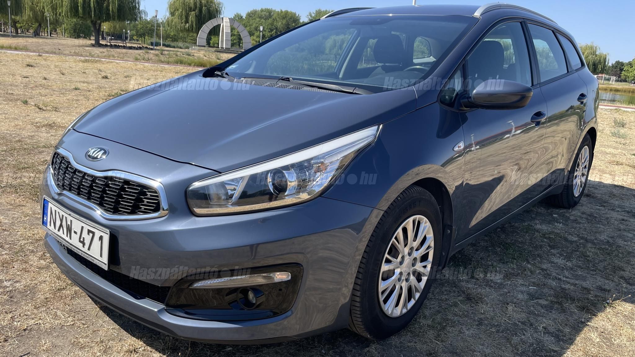 KIA CEE'D 2016/12 - 1