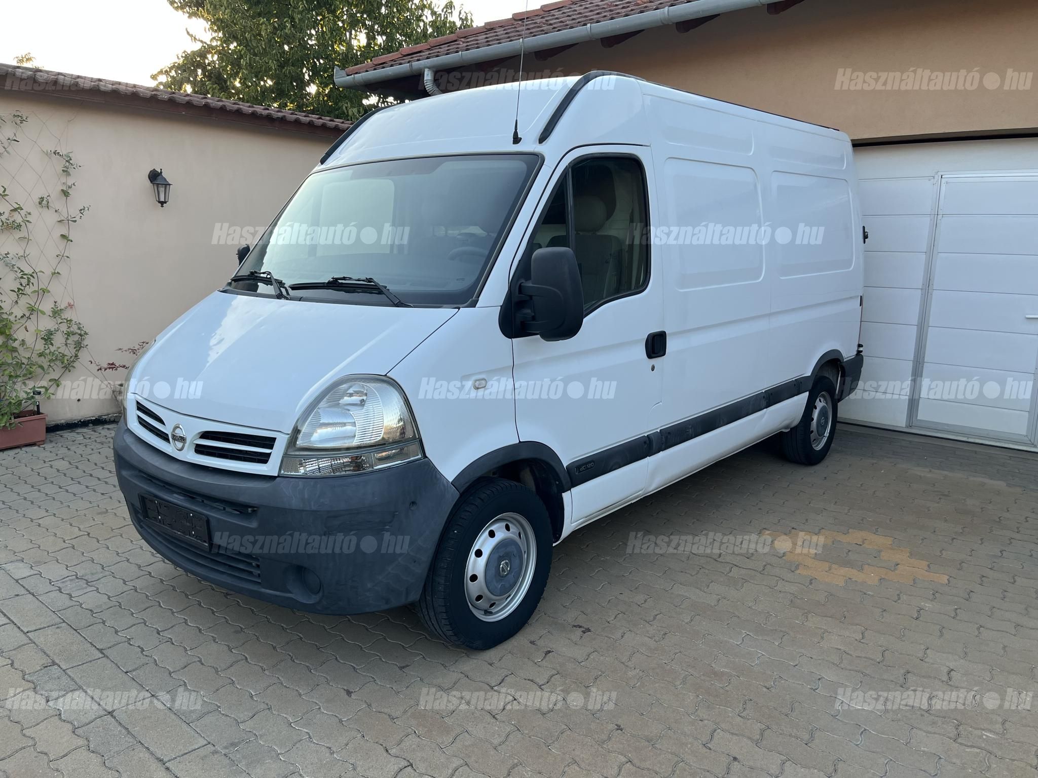 NISSAN INTERSTAR 2007/10 - 1