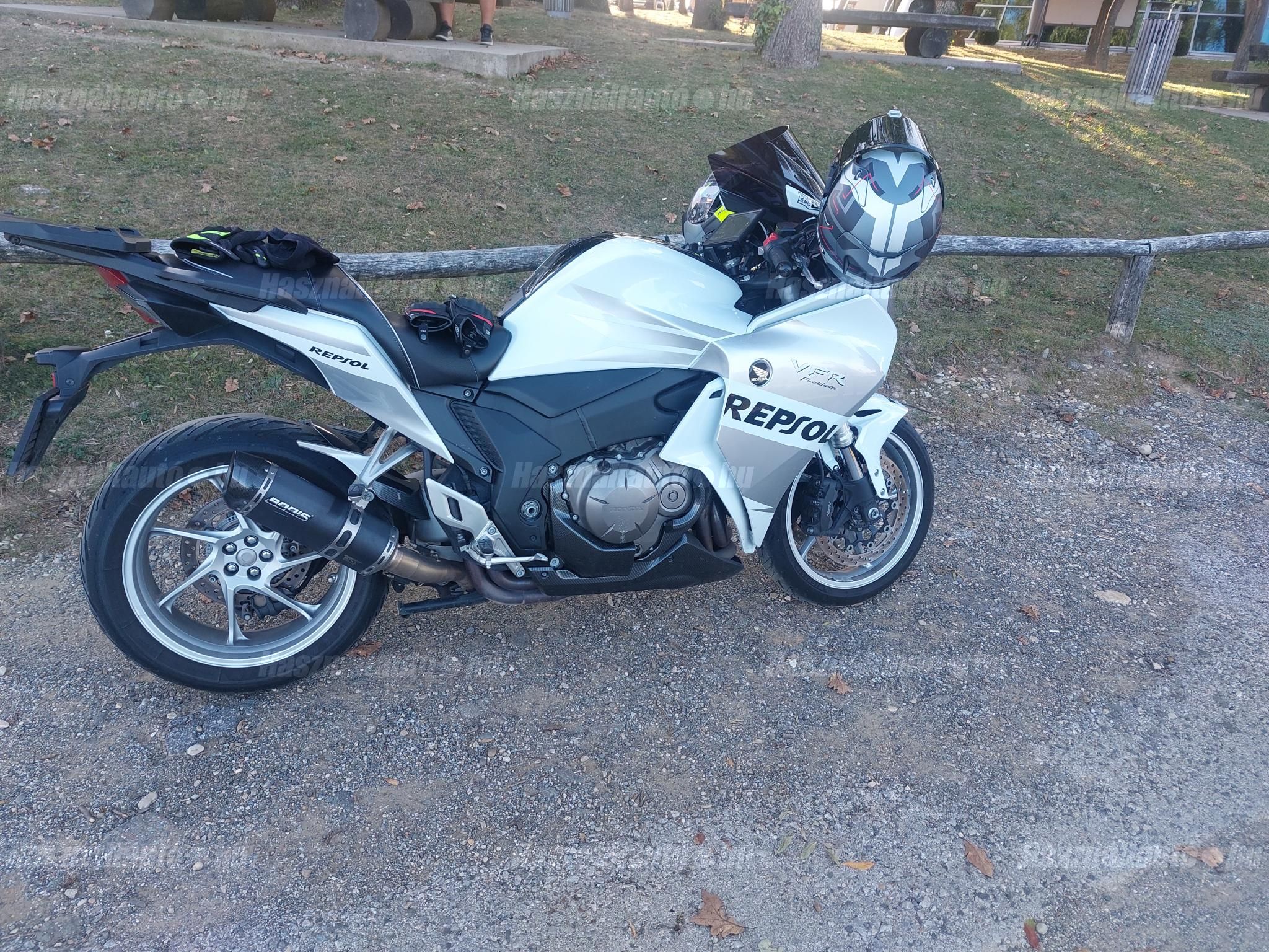 HONDA VFR 1200 F 2010 - 1