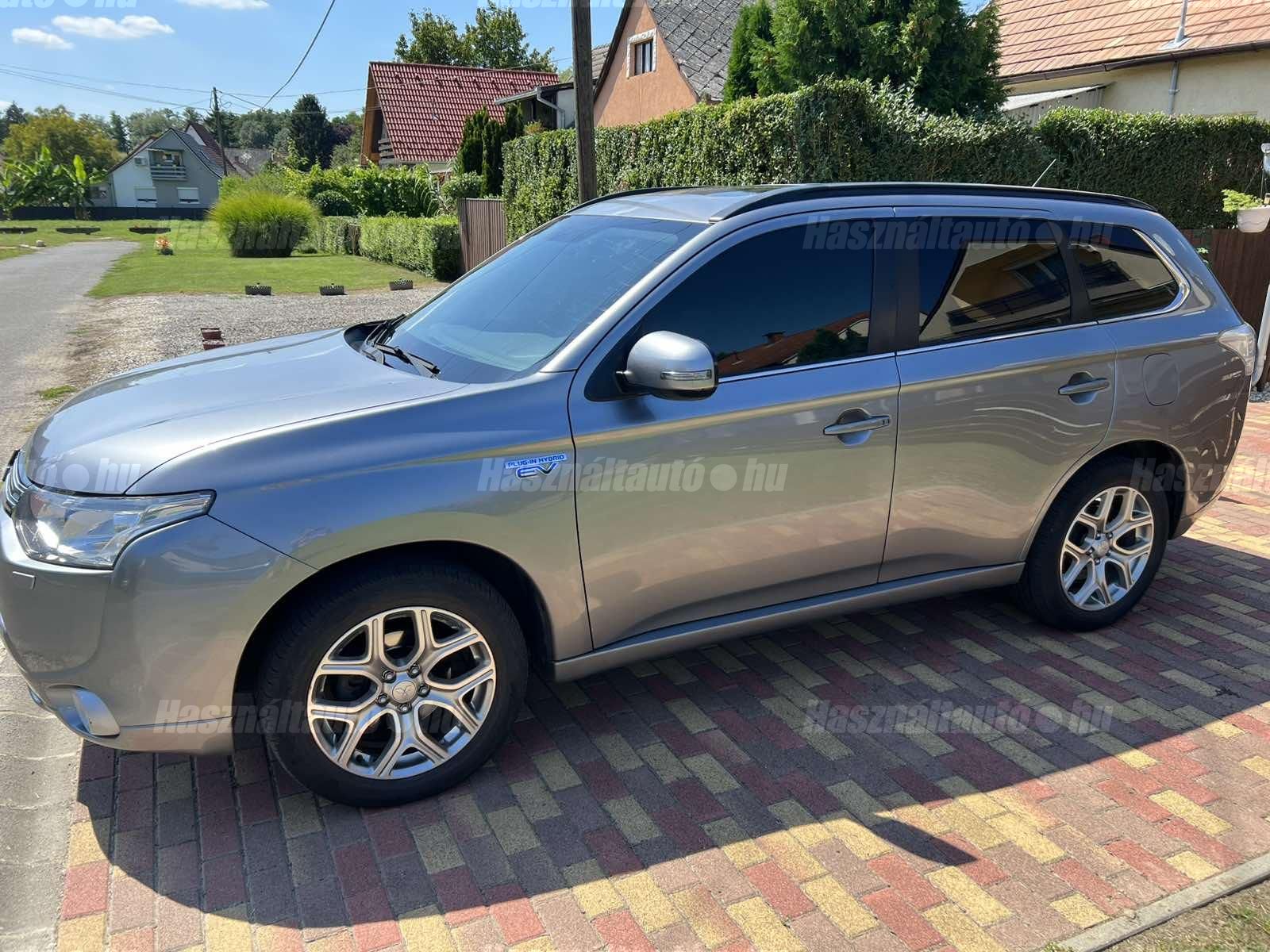 MITSUBISHI OUTLANDER 2014/4 - 1