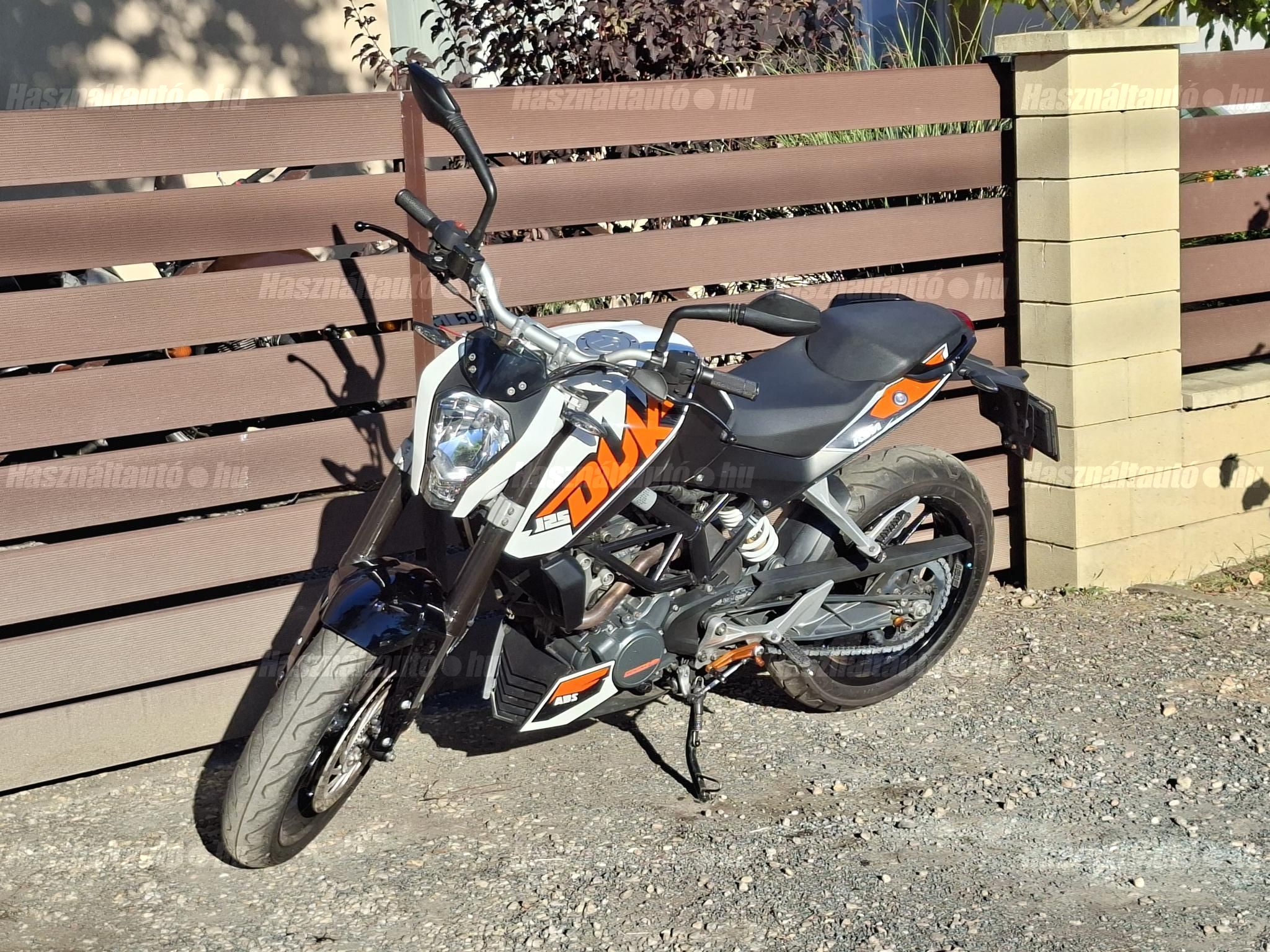 KTM 125 DUKE 2015/4 - 1