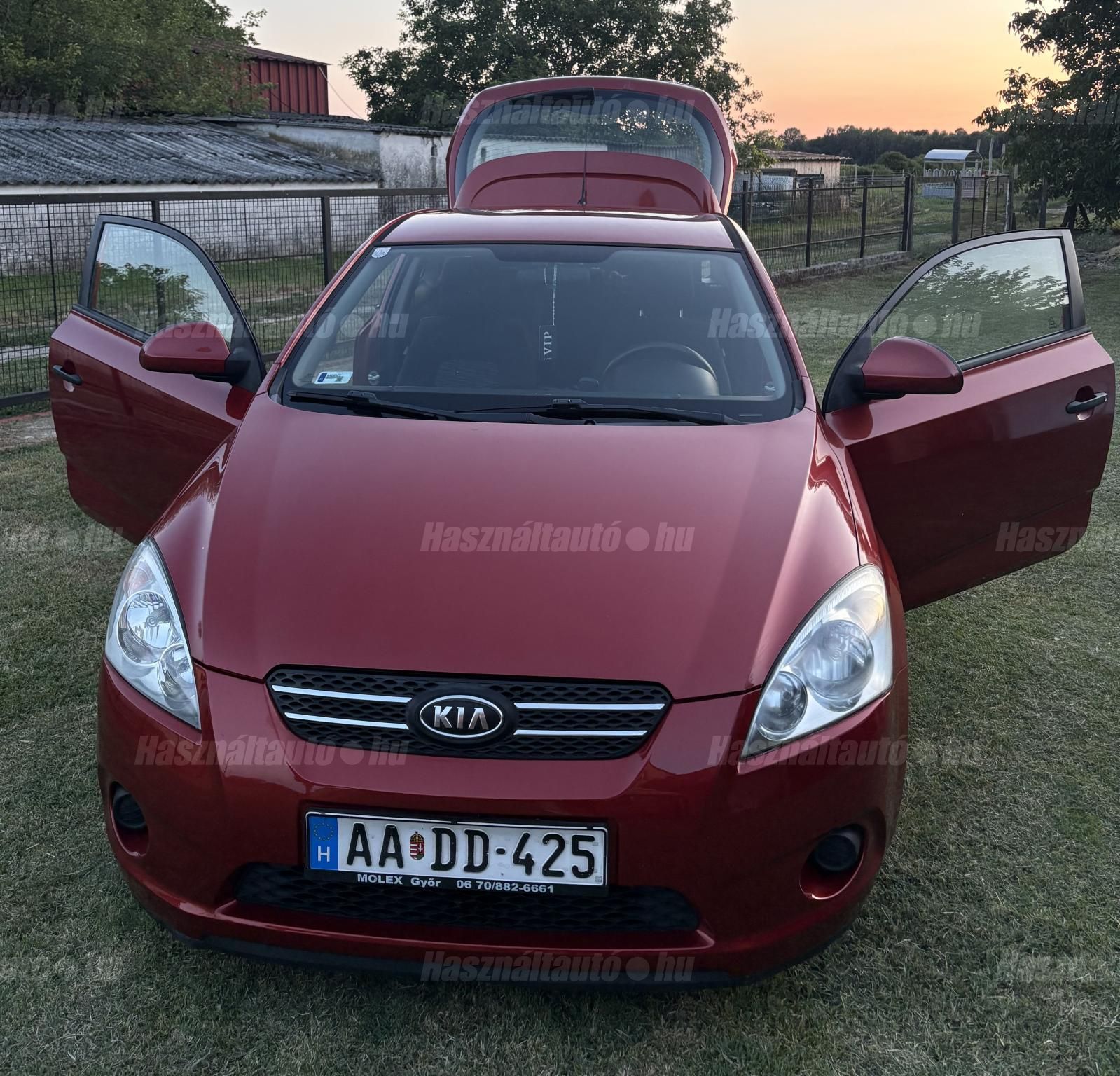 KIA CEE'D 2009/6 - 1