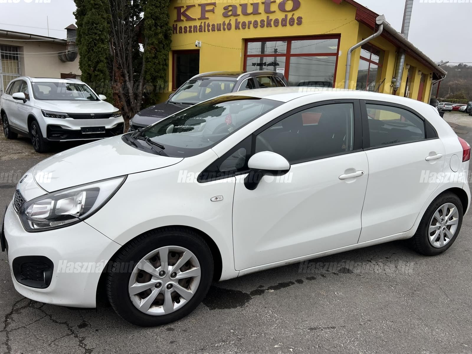 KIA RIO 2012/10 - 1