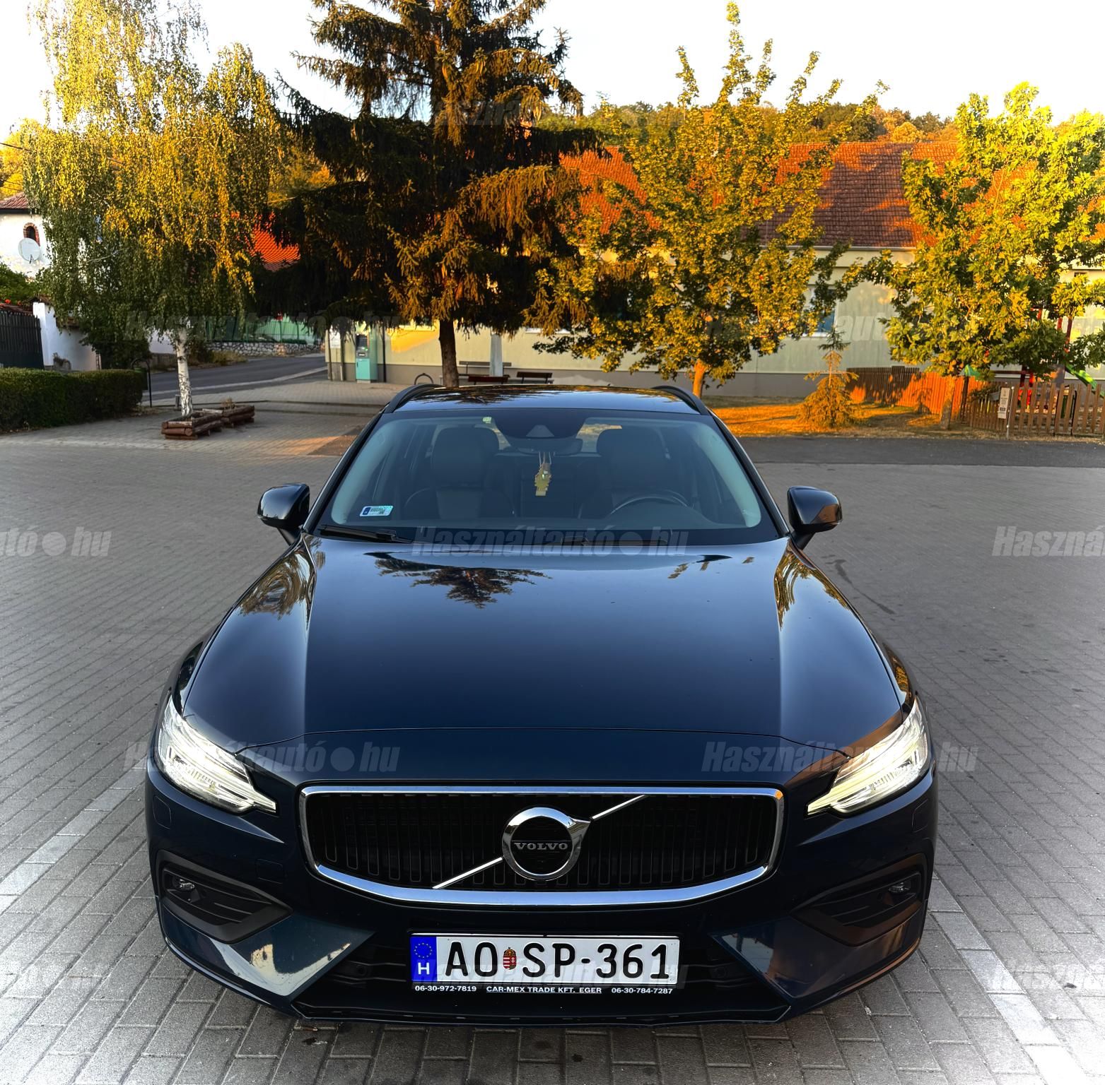 VOLVO V60 2019 - 1