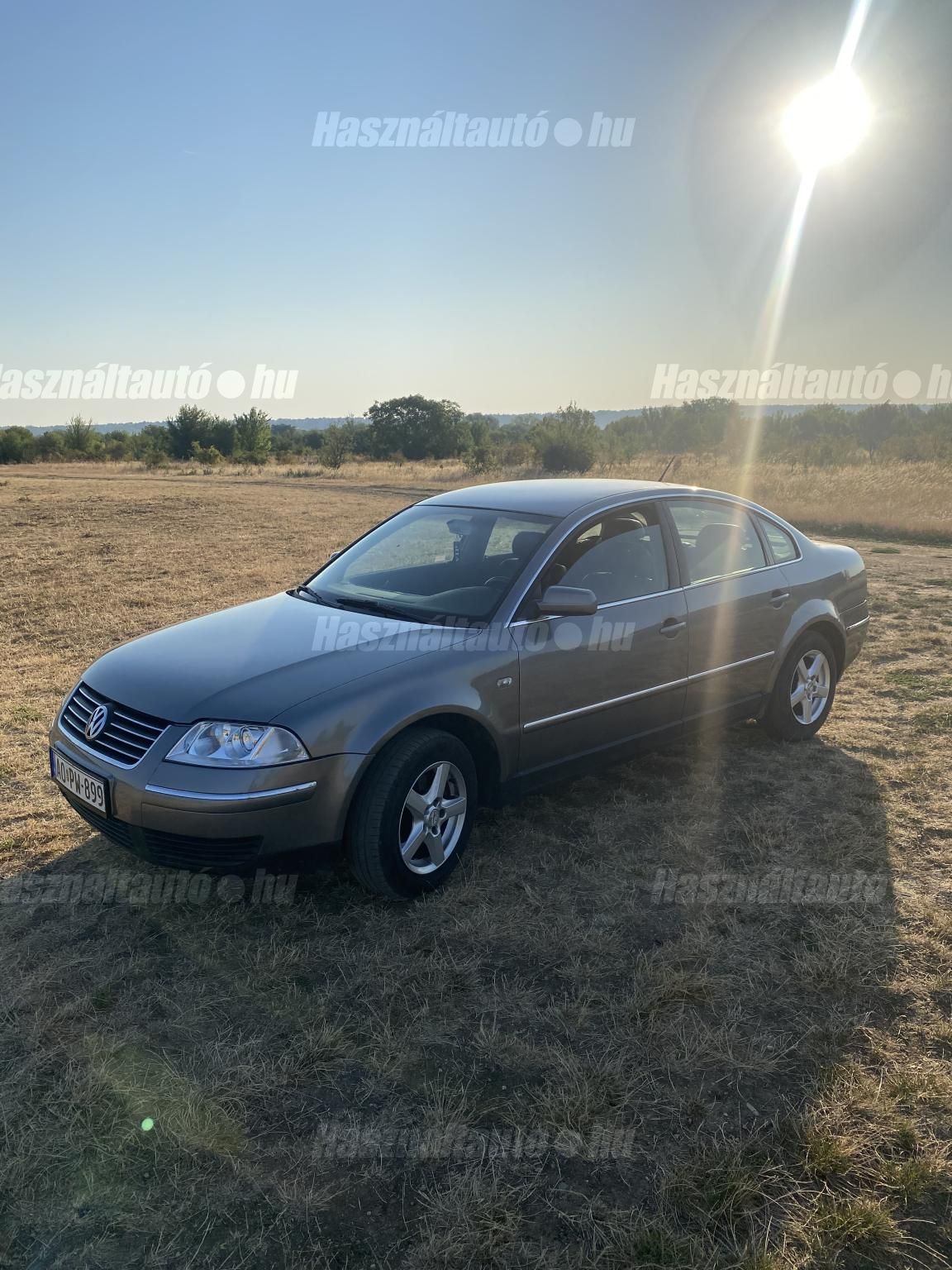 VOLKSWAGEN PASSAT 2002/3 - 1
