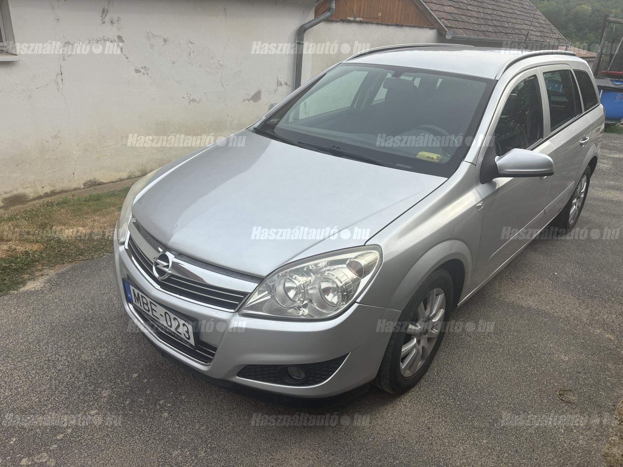 OPEL ASTRA H 2008/2 - 1