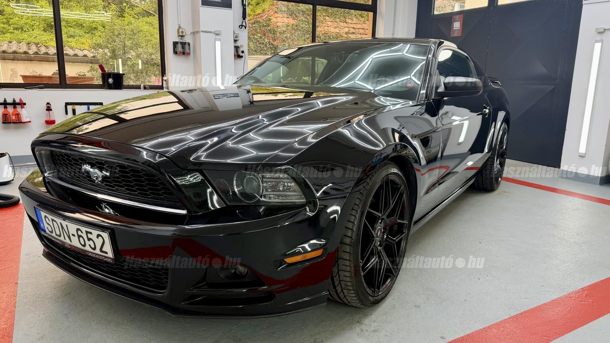 FORD MUSTANG 2014/12 - 1