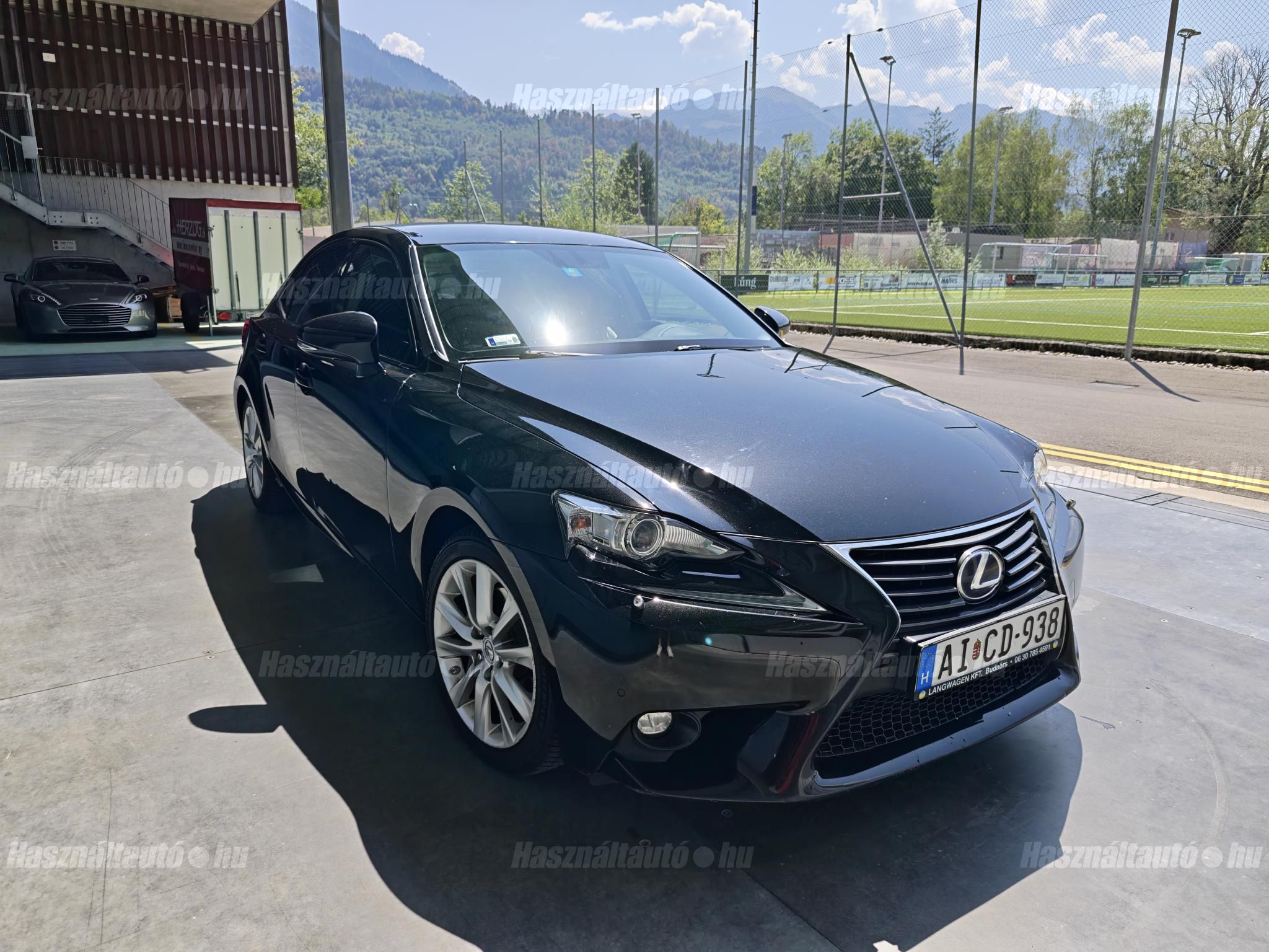 LEXUS IS 2015/9 - 1