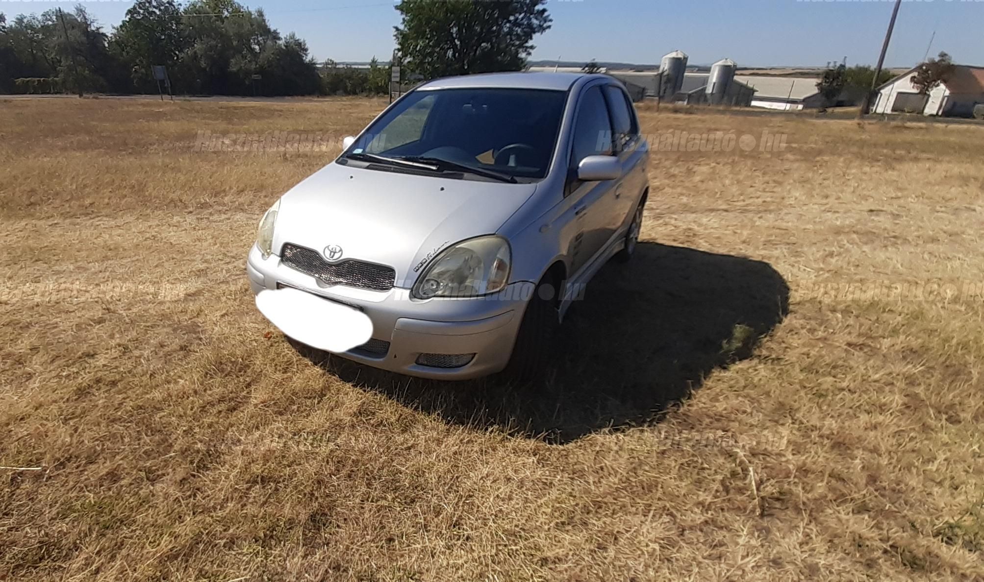TOYOTA YARIS 2004/3 - 1