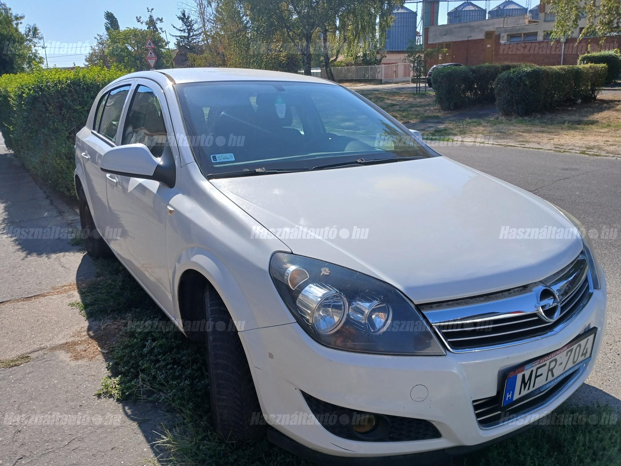 OPEL ASTRA H 2012/12 - 1