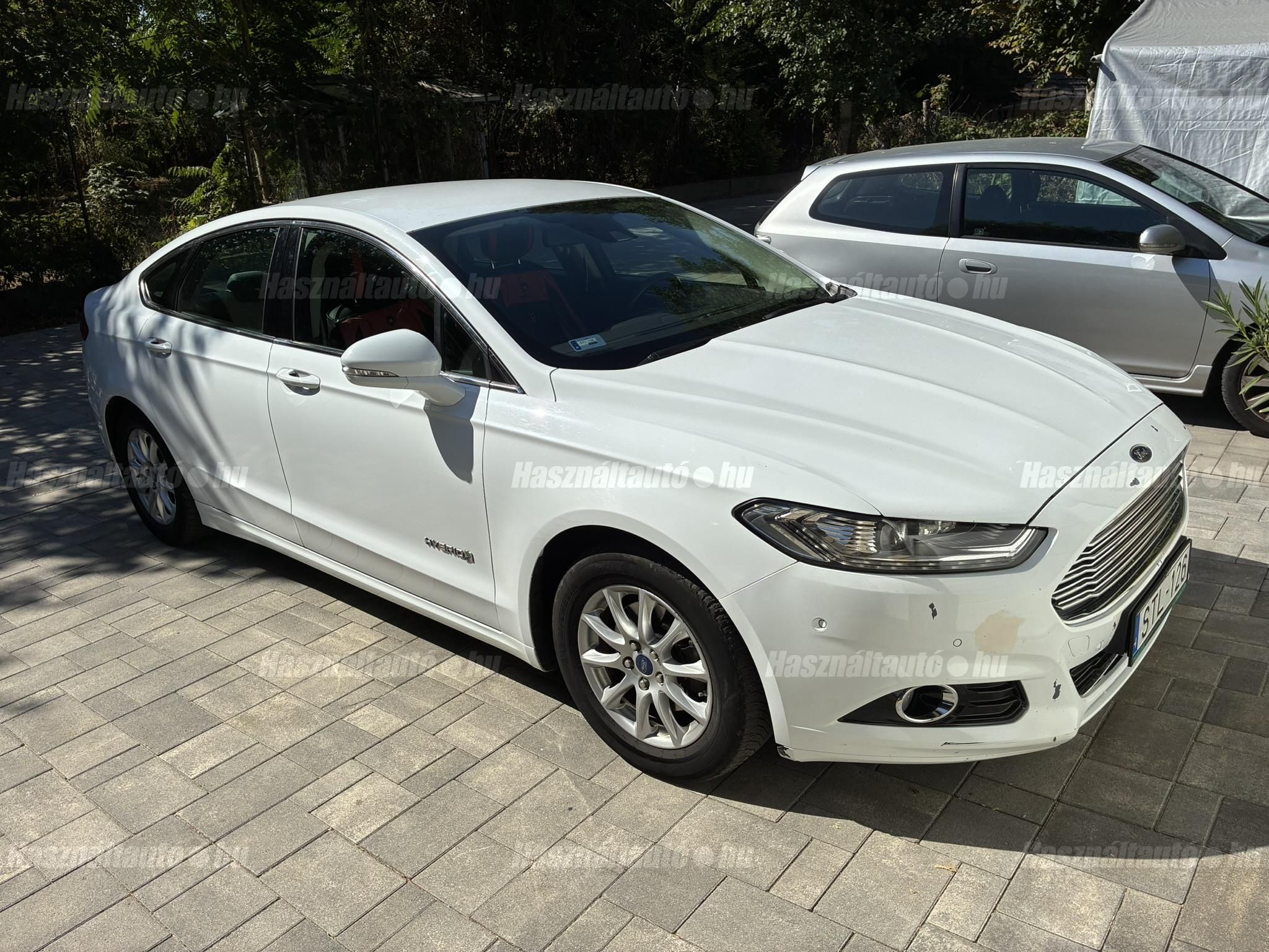 FORD MONDEO 2015/12 - 1