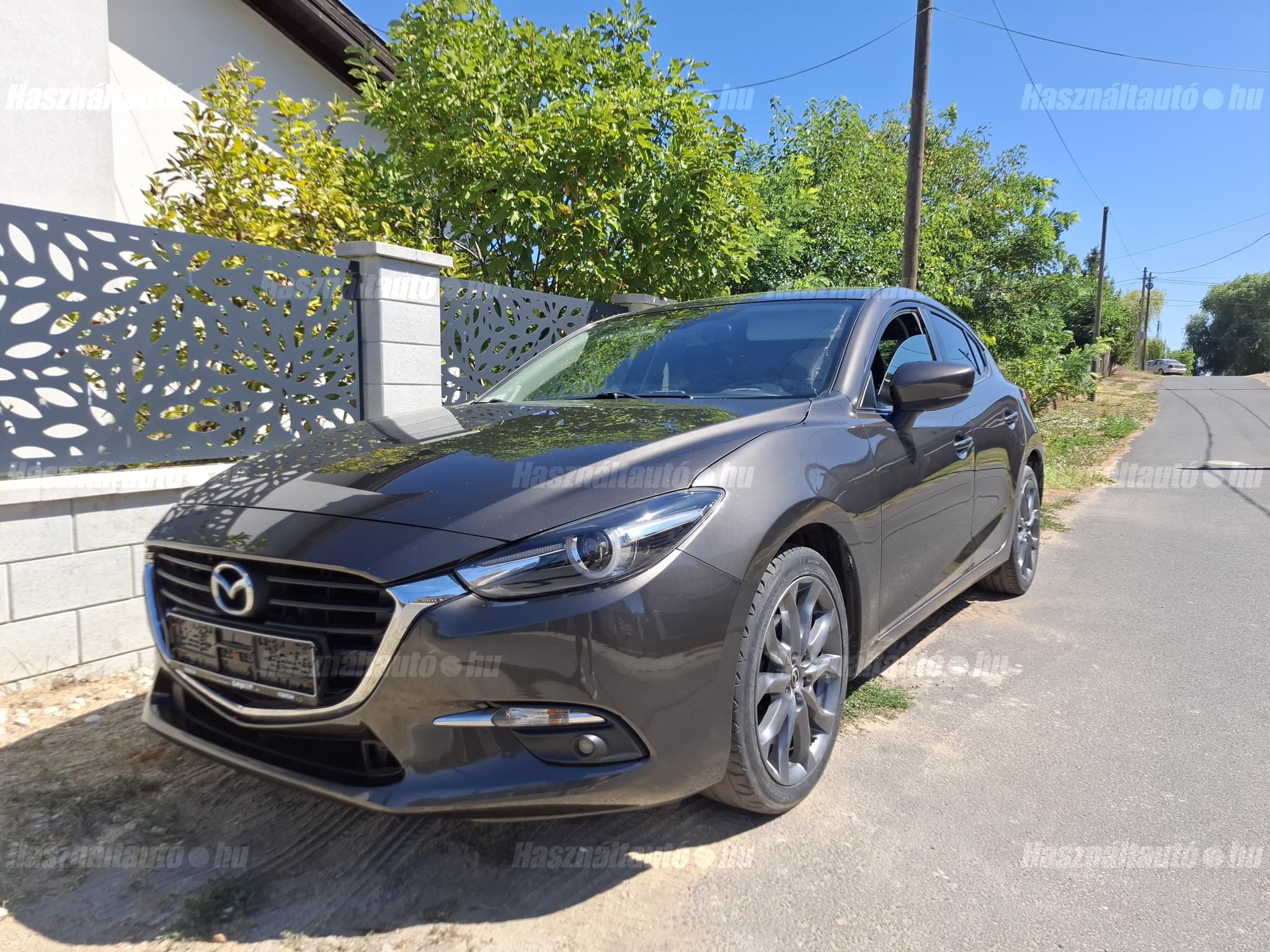 MAZDA 3 2017/8 - 1