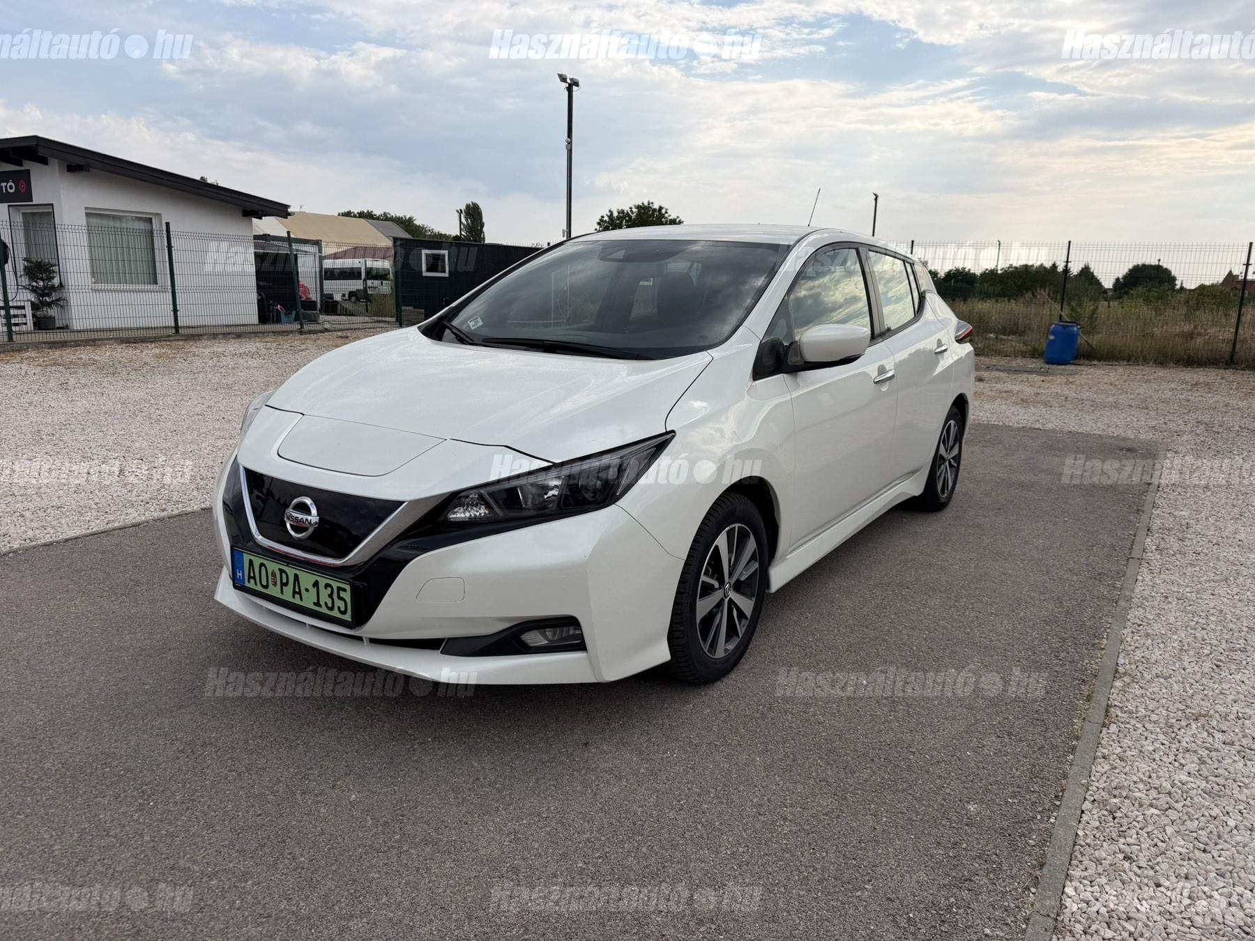 NISSAN LEAF 2021/9 - 1