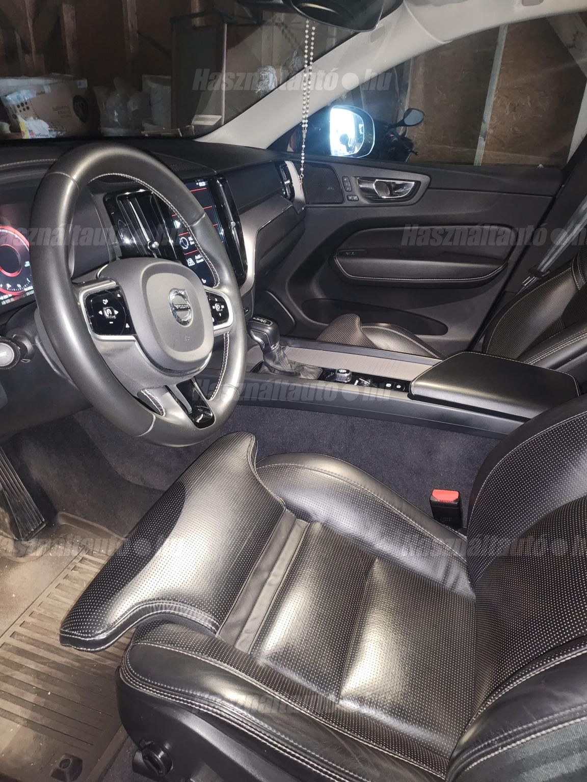 VOLVO XC60 2019/9 - 1