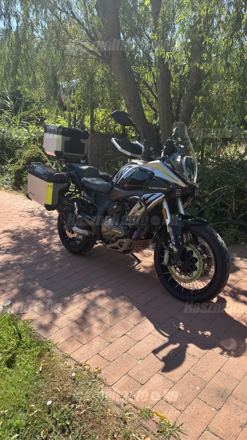 QJMOTOR SRT 600 SX 2025/10 - 1