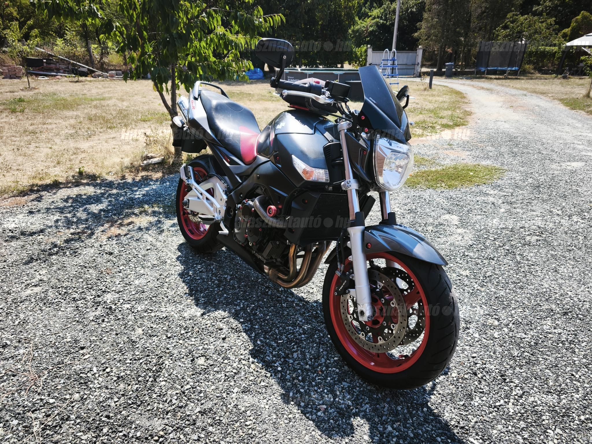 SUZUKI GSR 600 2009/8 - 1